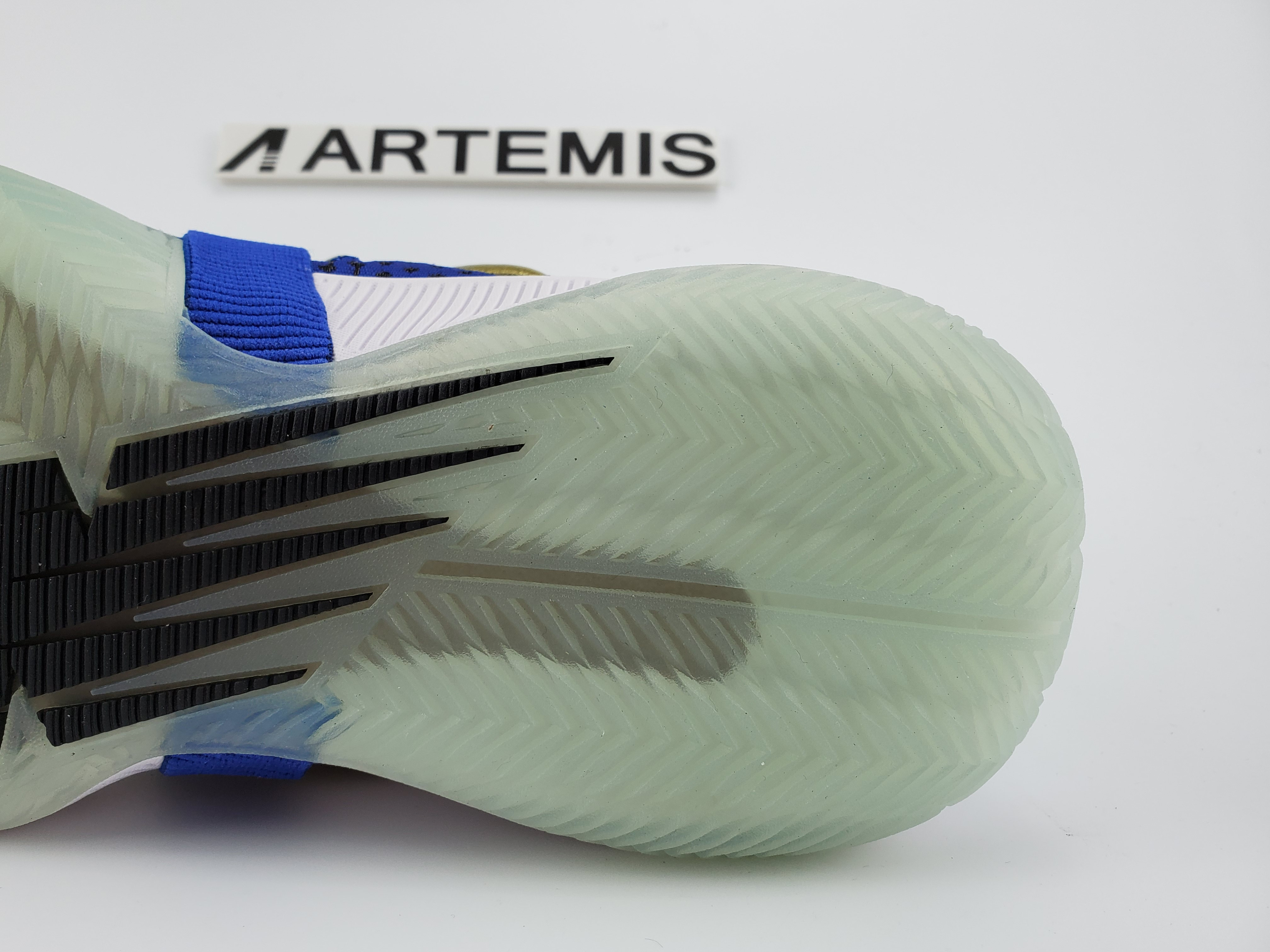 New Balance OMN1S Kawhi Leonard 2-Way