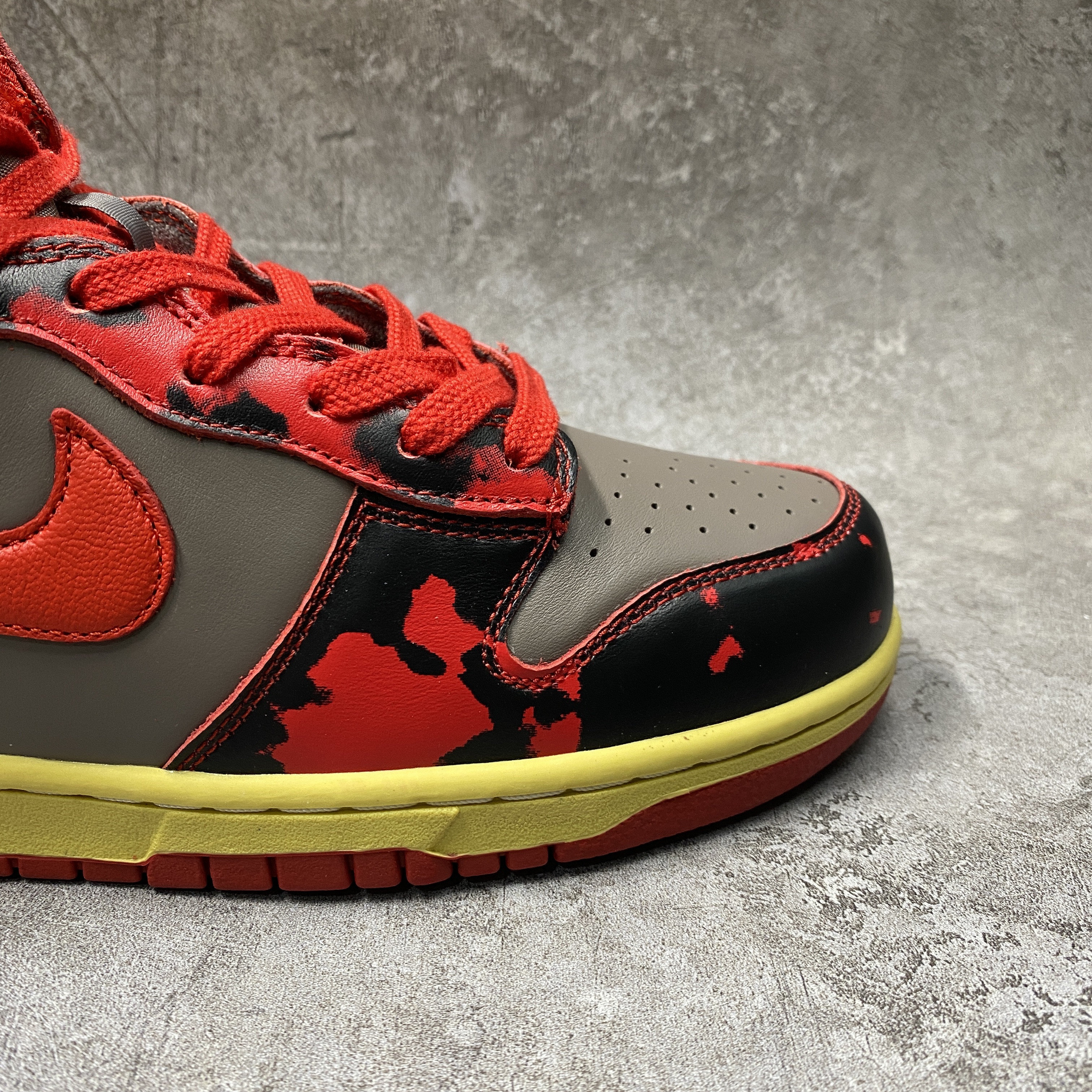 Nike Dunk High 1985 Red Acid Wash