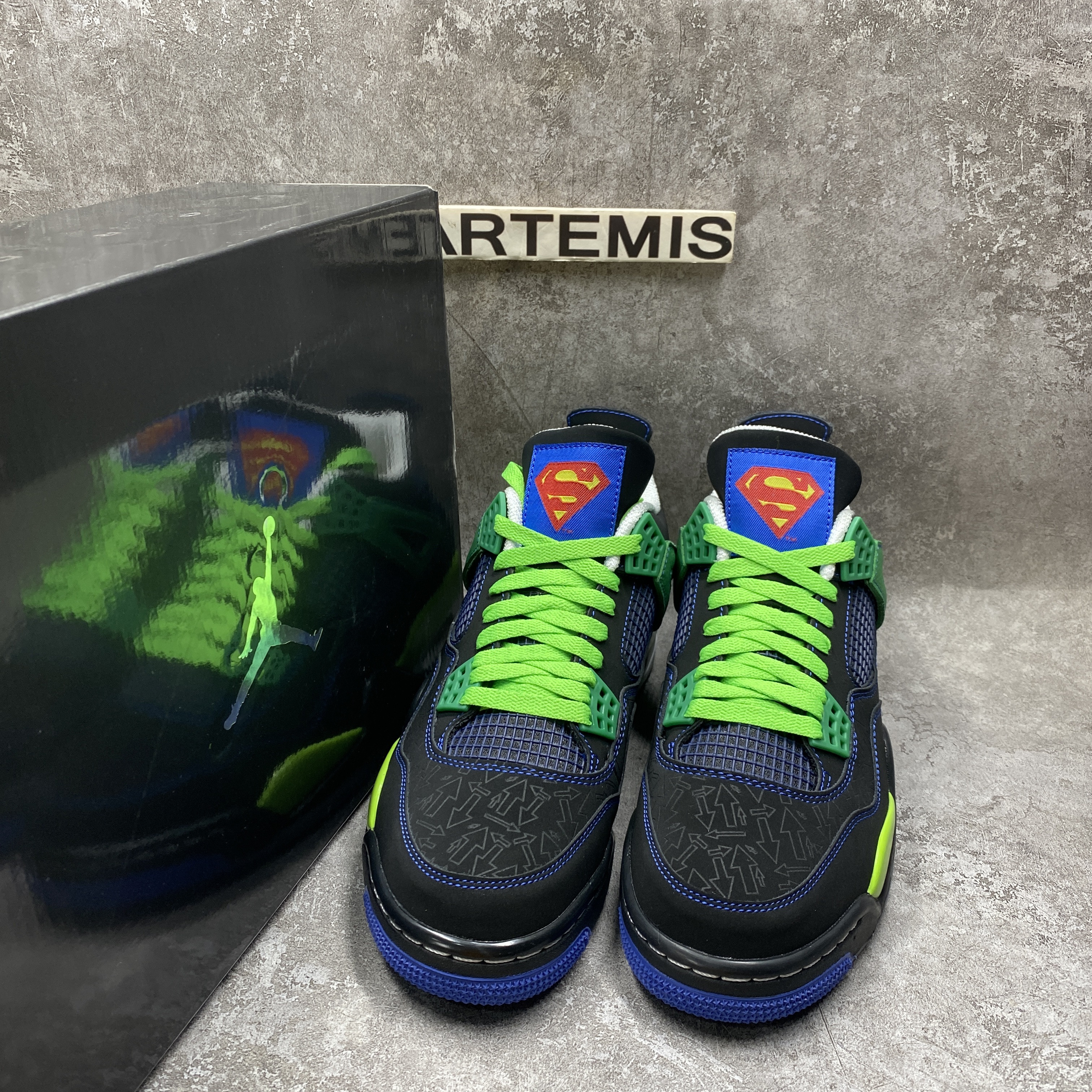 Air Jordan 4 Retro Doernbecher