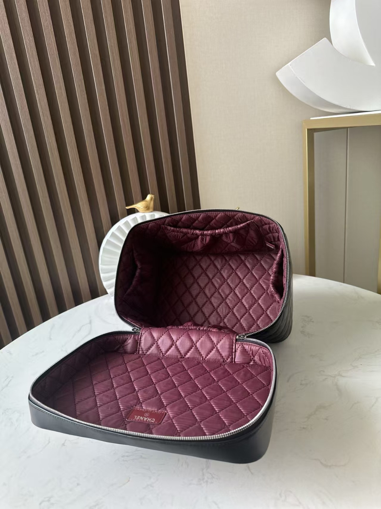 Ch*el quilted vanity case bags 25x16x18cm