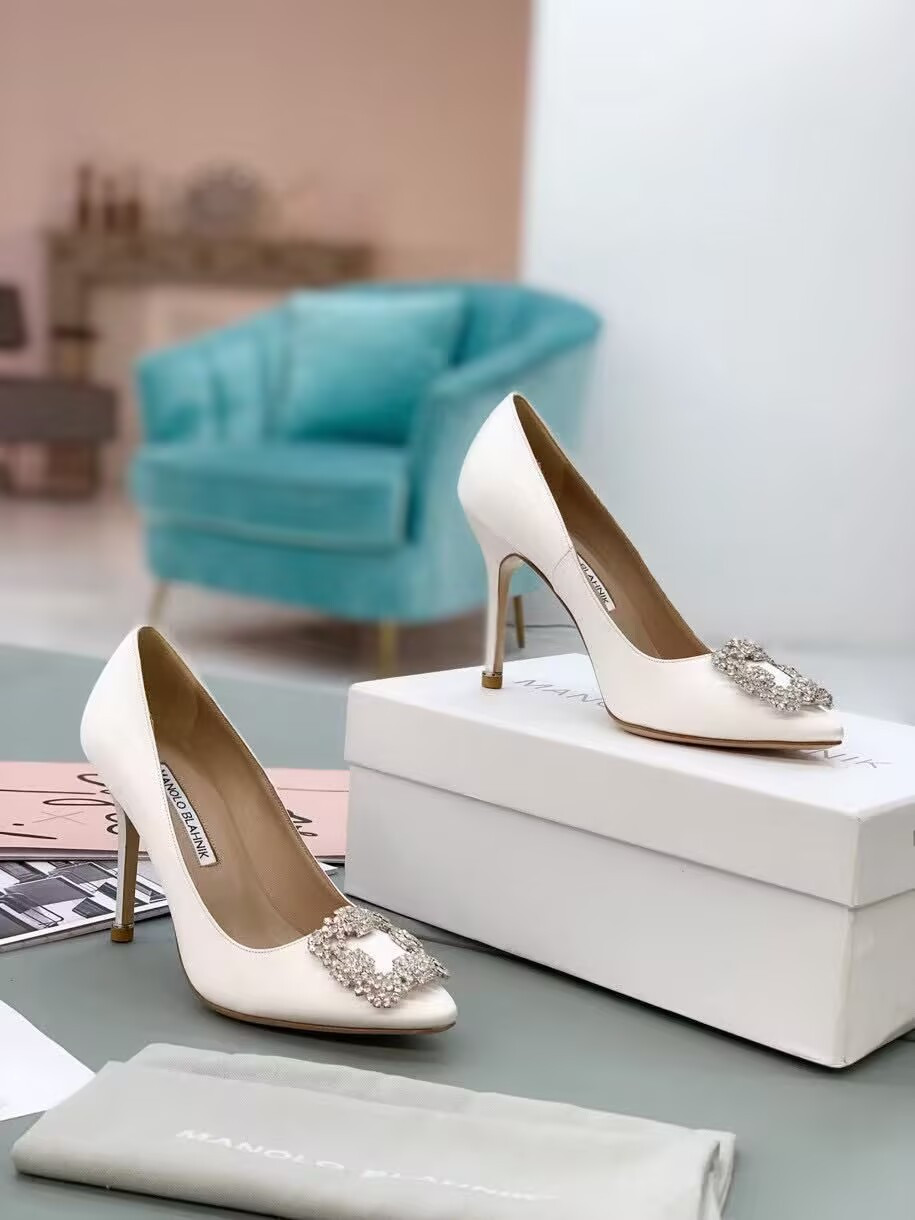 ua man010 B1ahn*k hangisi jewel buckle pumps