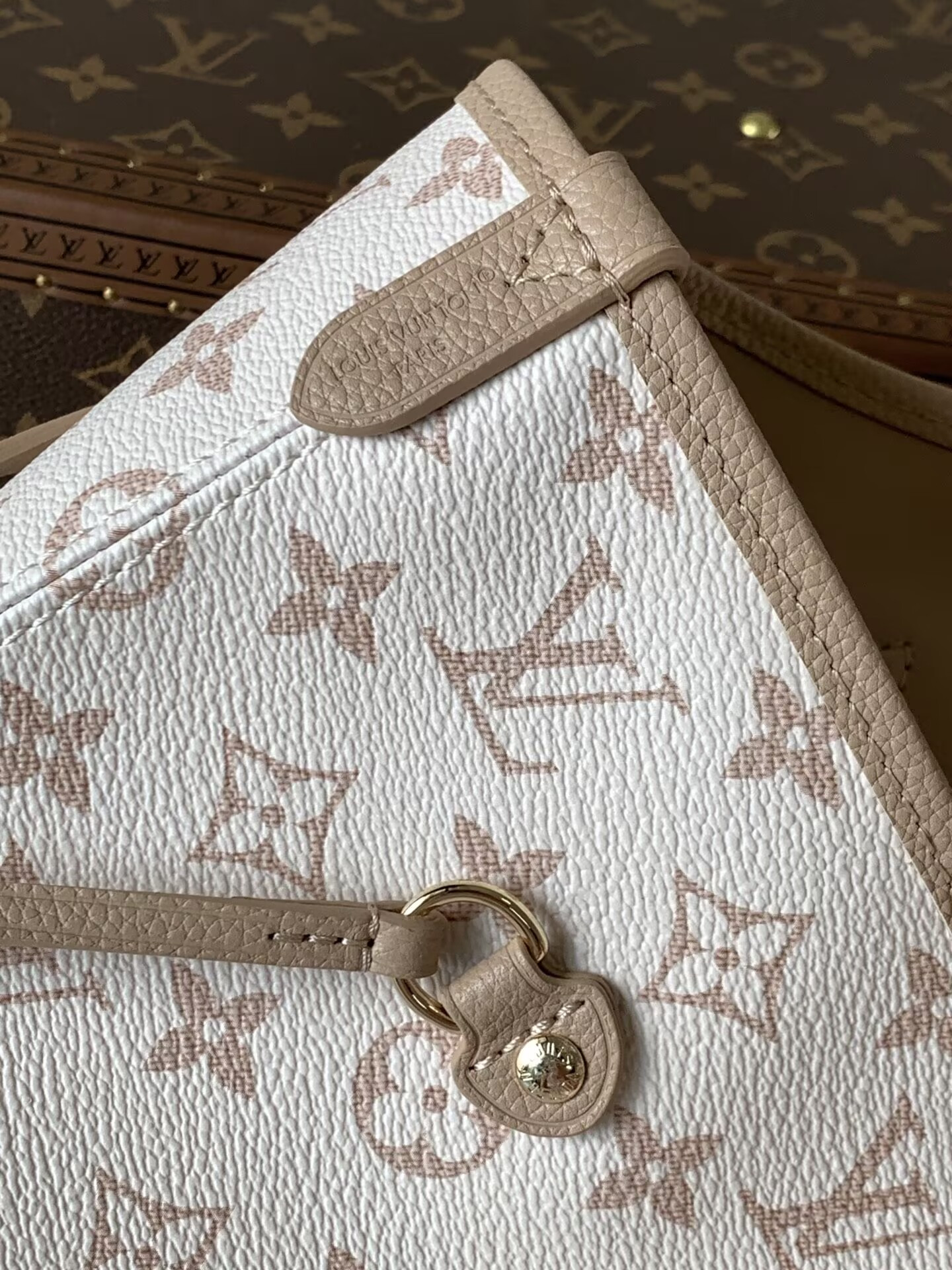 LV Neverfull Inside Out MM M25665 31x28x14cm Without Box