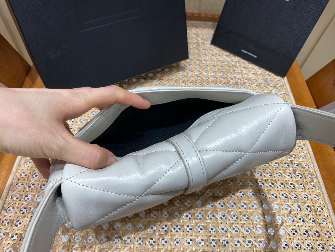 Sa**t Lau*nt le 57 hobo bag in quilted lambskin