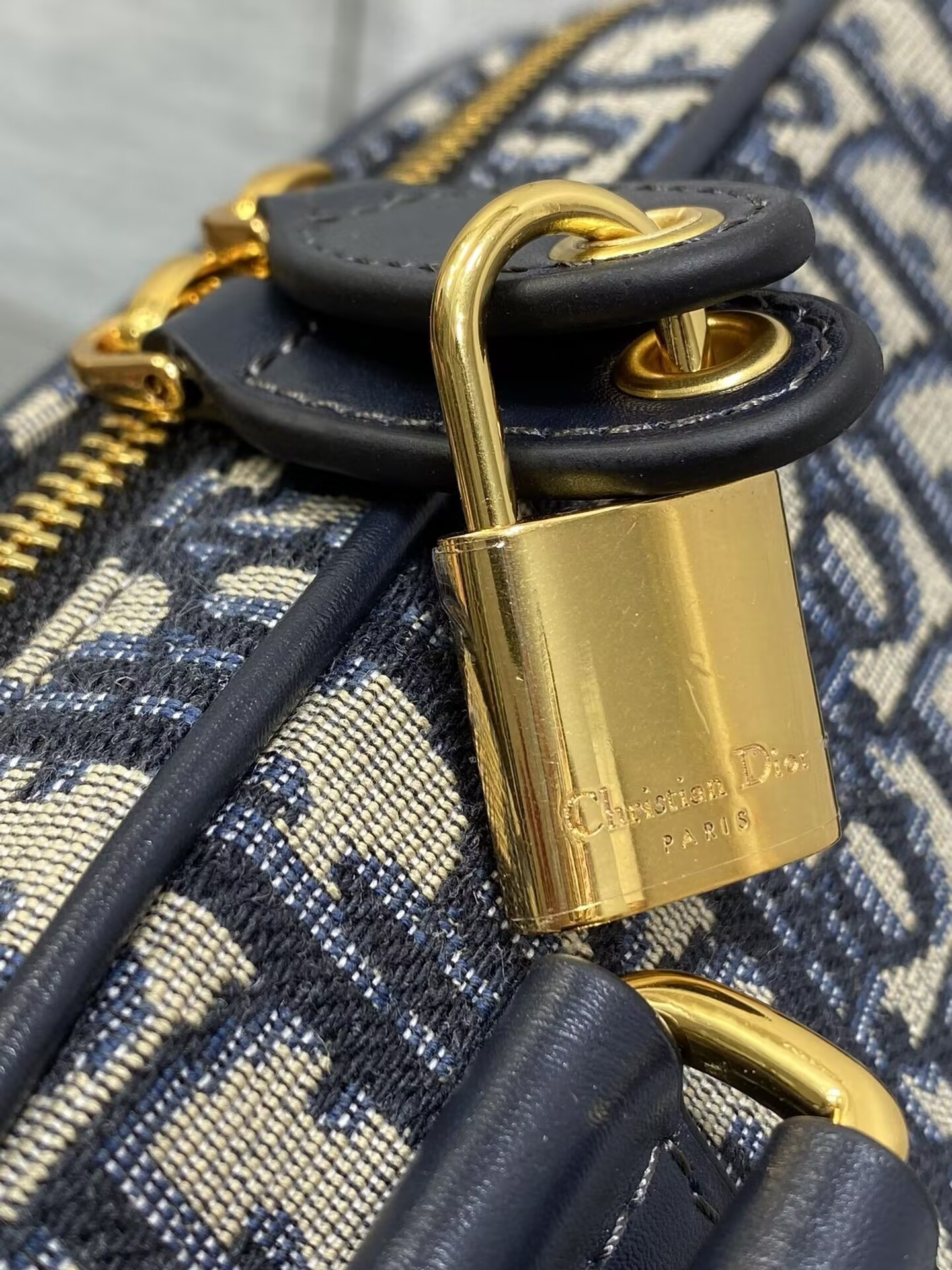 D*or medium d-vibe bowling bag 25x16x9.5cm