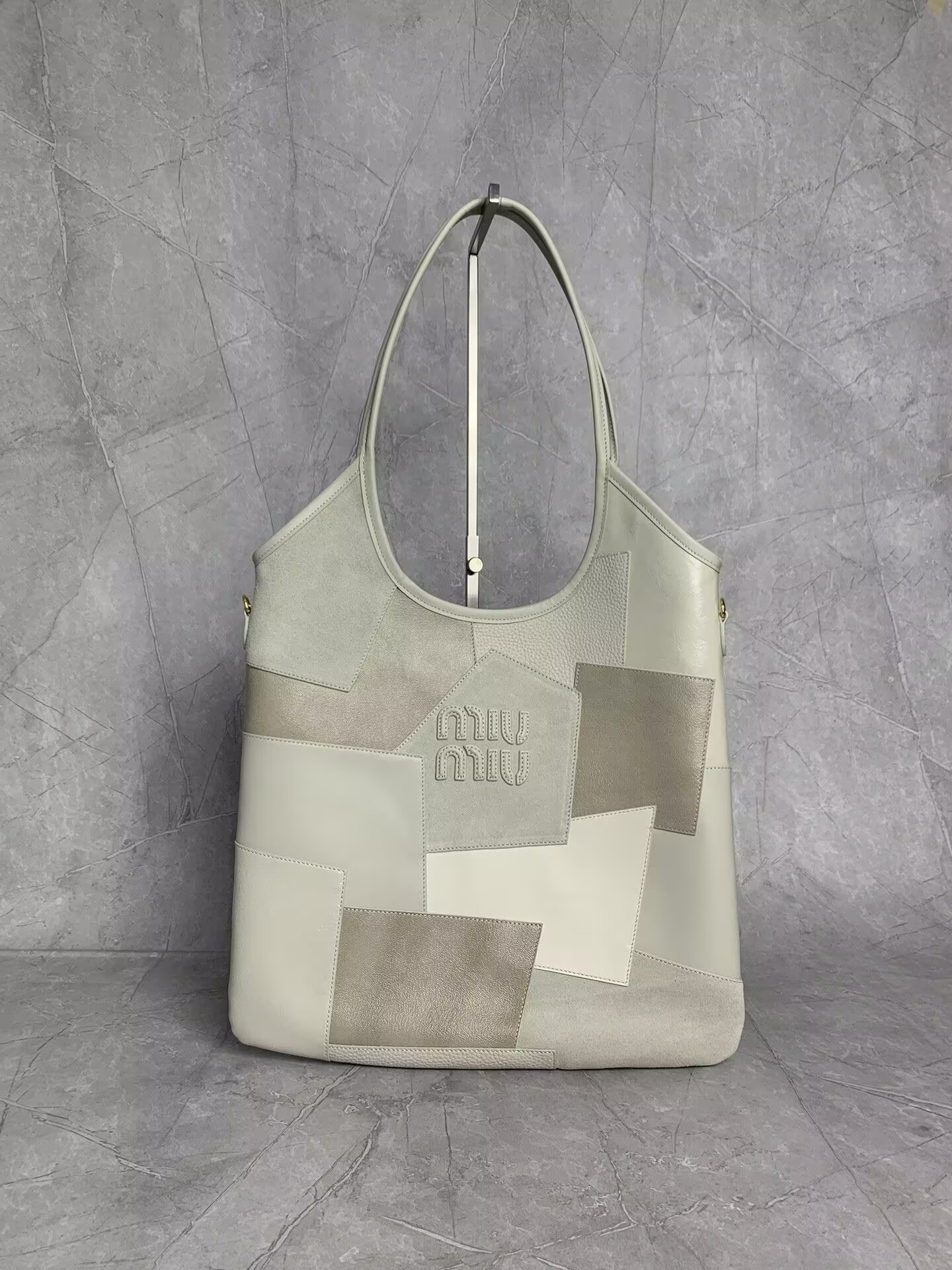 Miu Miu IVY leather patchwork bag 40x35cm