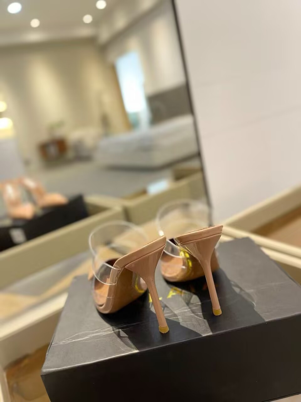 UA ALAÏA Le Coeur Mule Heart-Toe Slingback Pump 10.5cm Heel