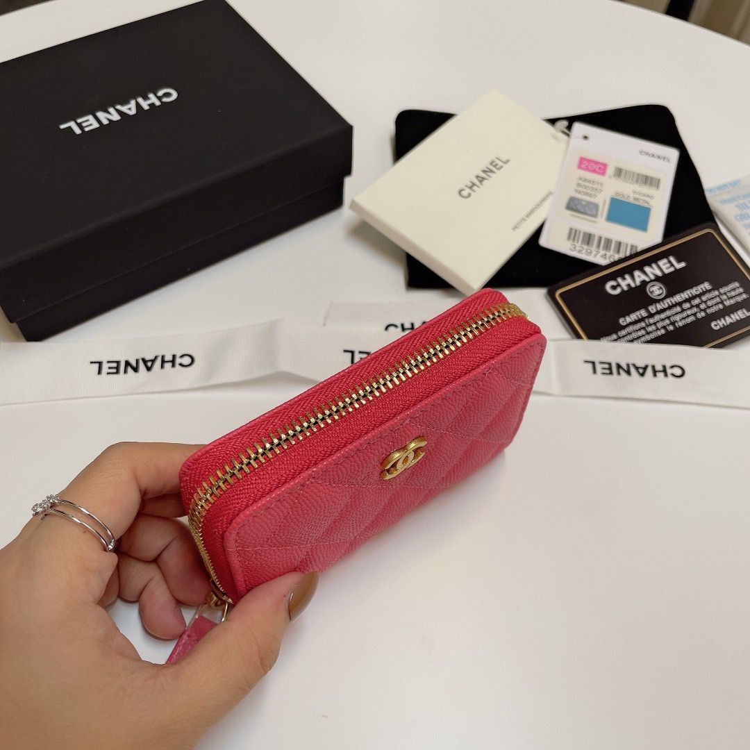 Ch*el zipped coin purse 7.5x11x2.5cm