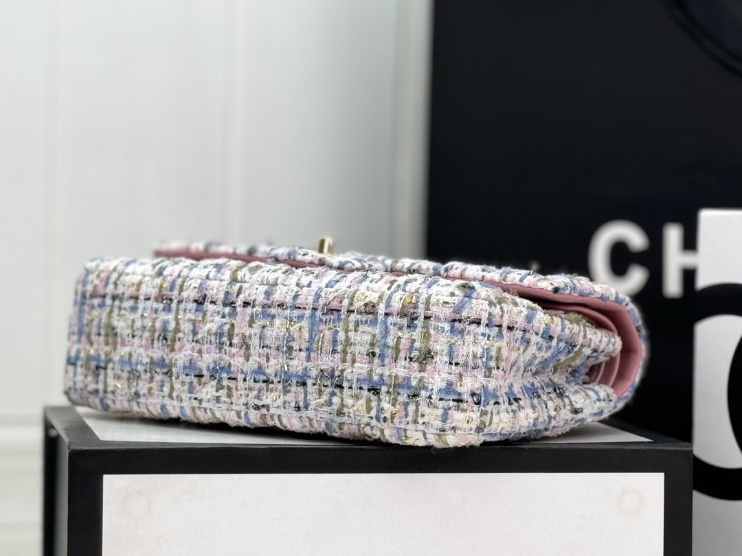 Ch*el mini classic 11.12 handbag 25 15.5 × 25.5 × 6.5 cm