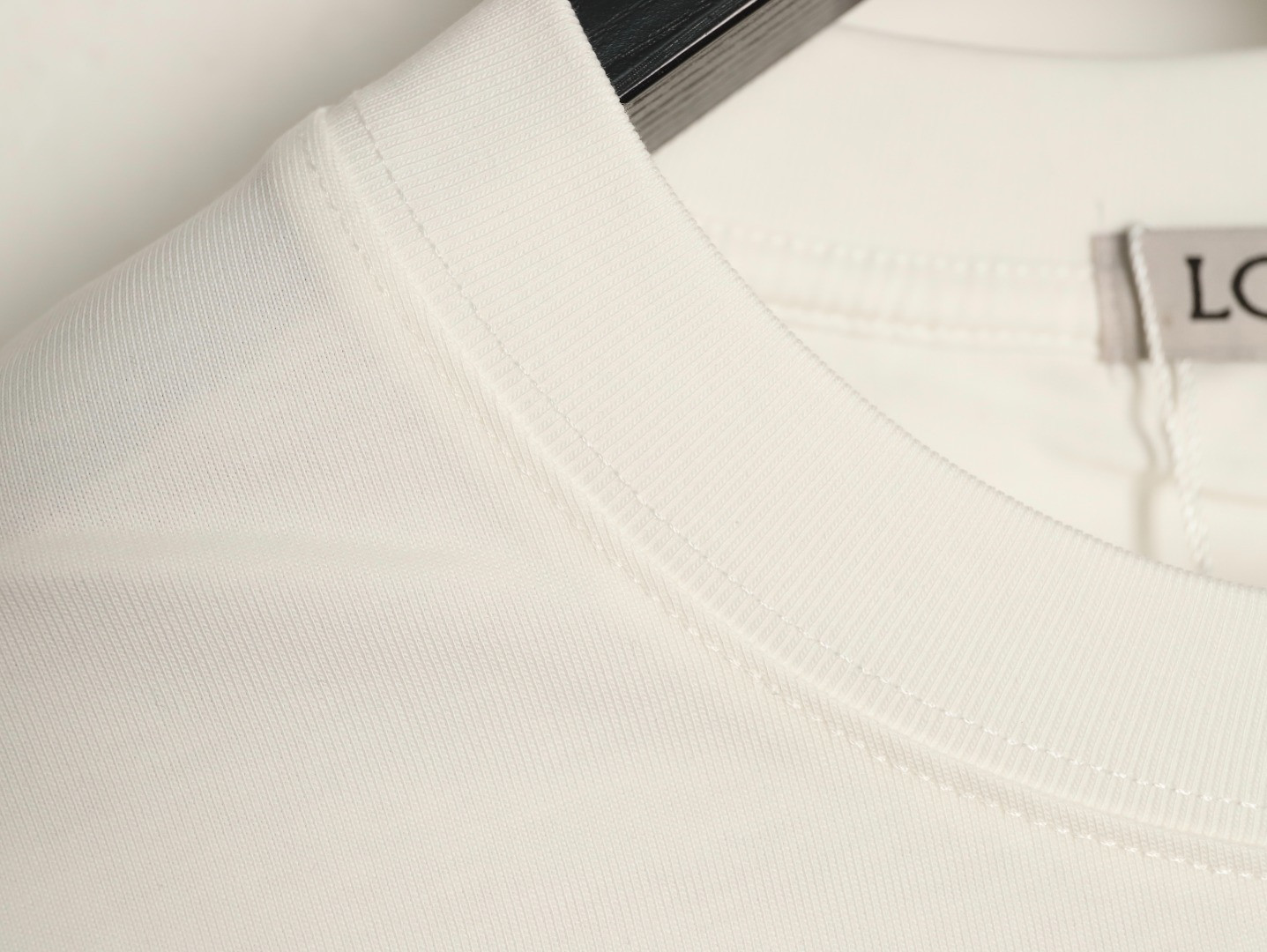 L0ew* & on 25fw long-sleeved t-shirt