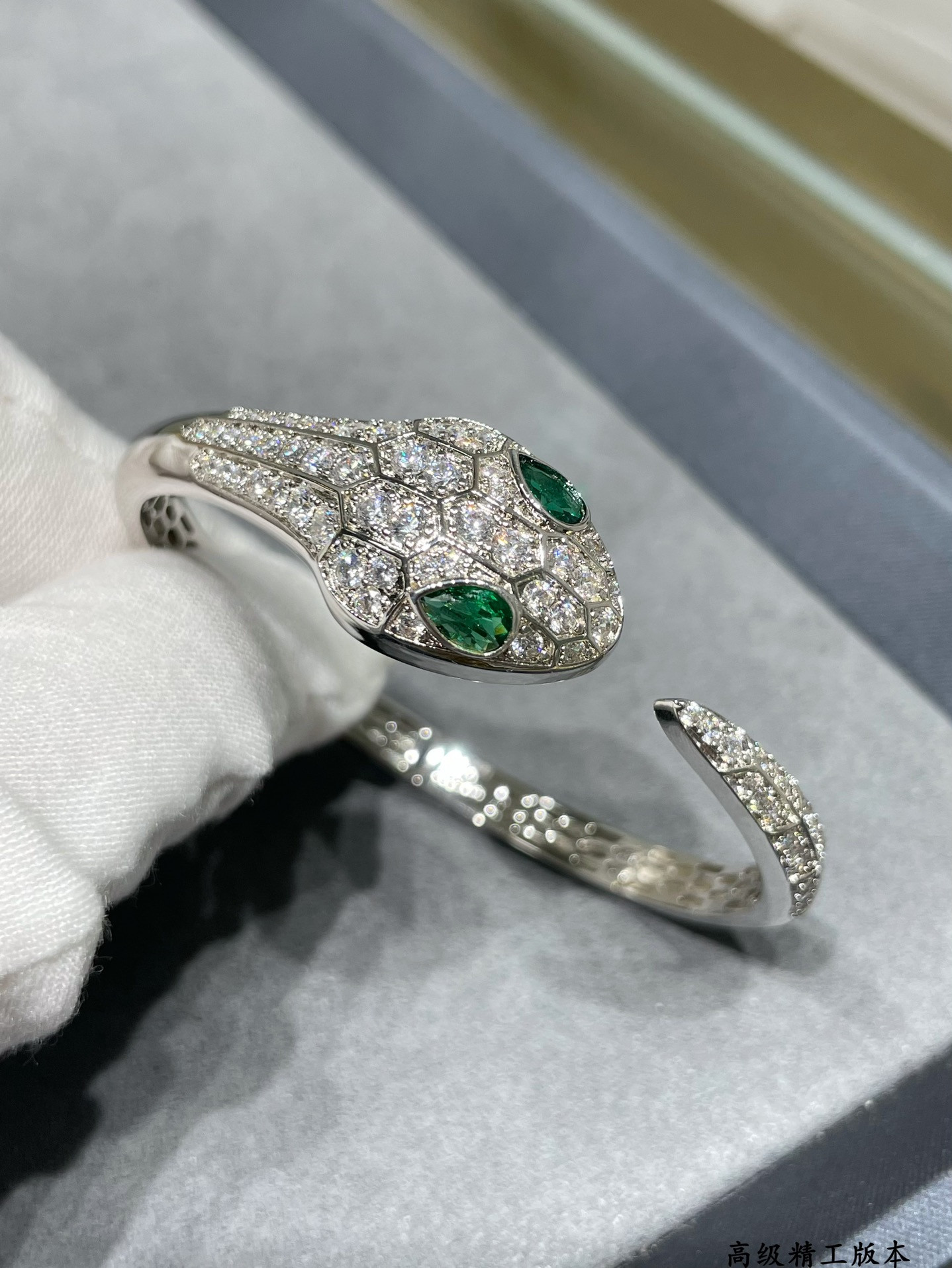 b*l*ai full Di*m*nd open snake bracelet