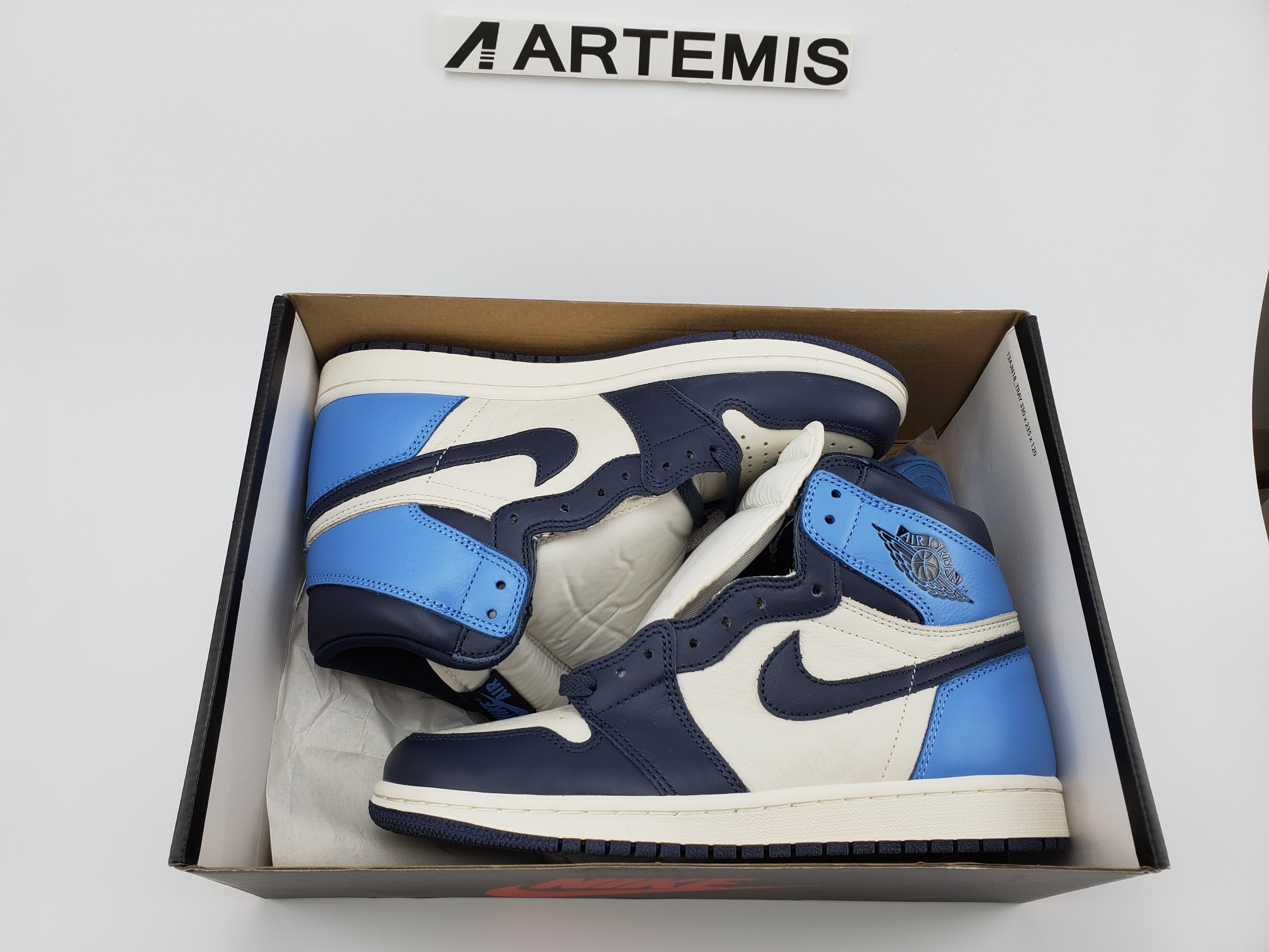 Air Jordan 1 Retro High "Obsidian Blue"