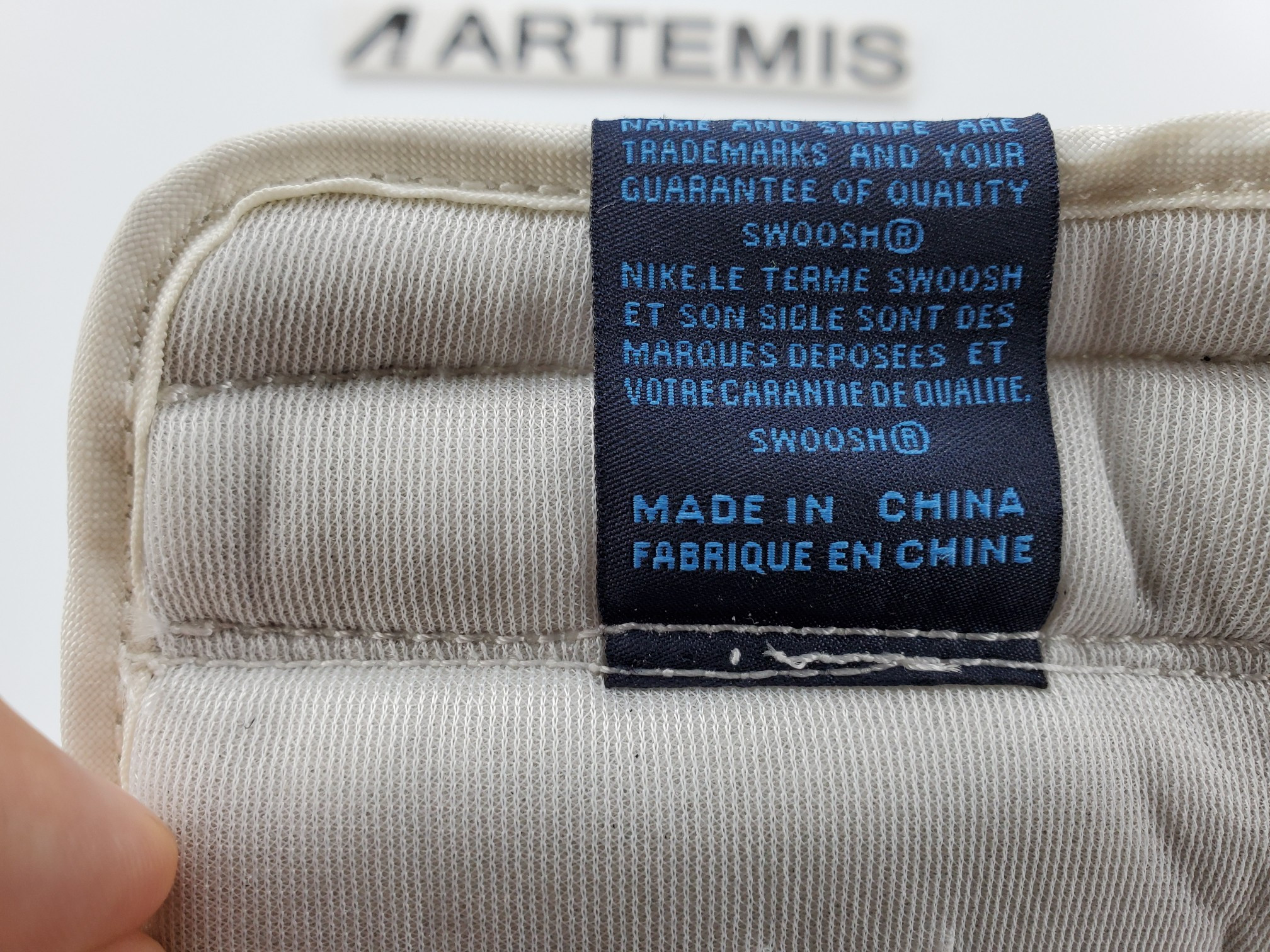 Air Jordan 1 Retro High "Obsidian Blue"