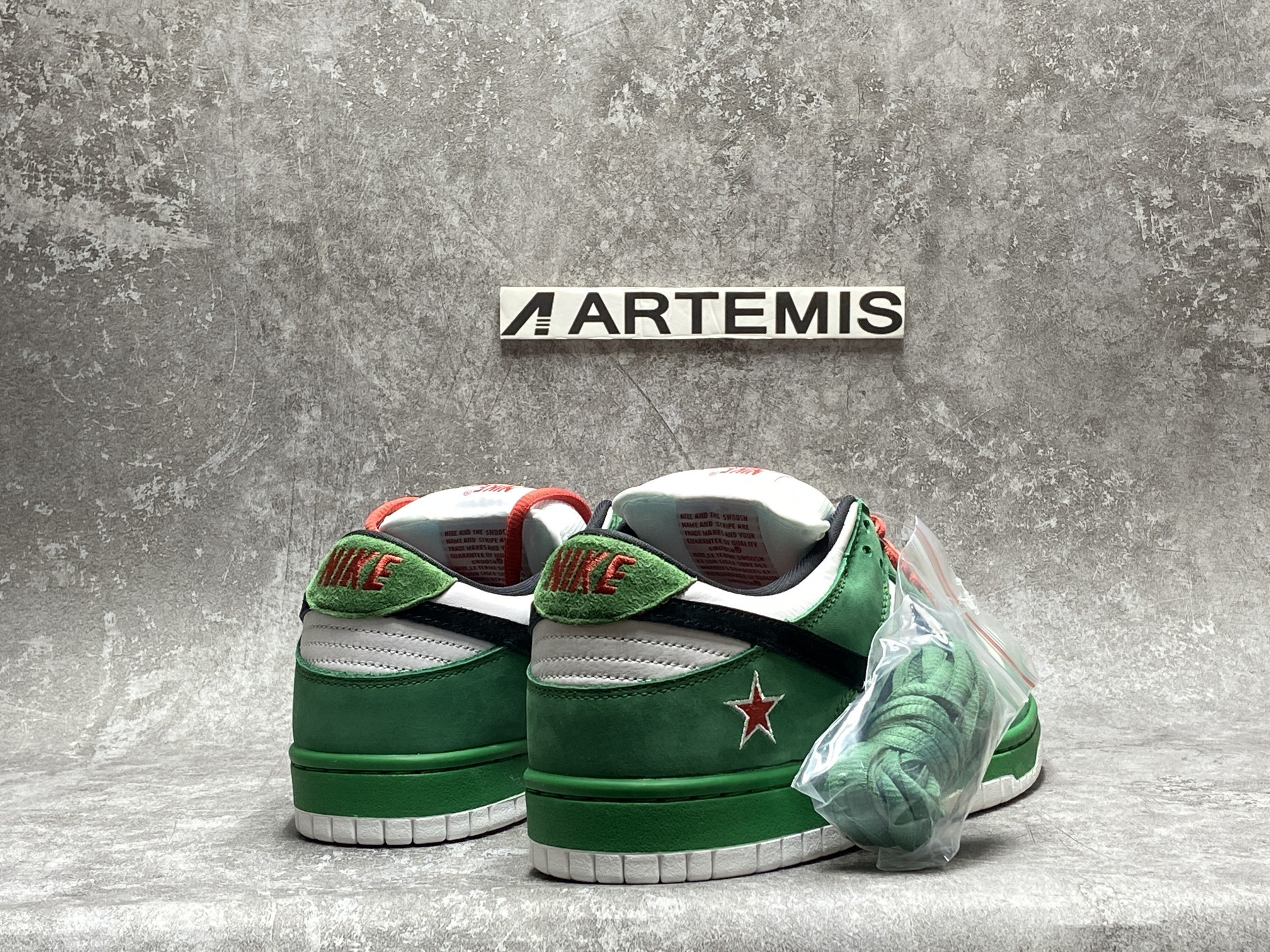 Nike Dunk SB Low Heineken