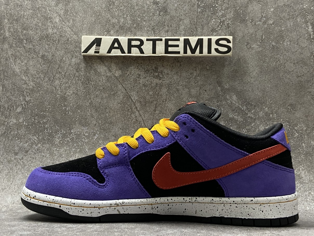 Nike SB Dunk Low “ACG Terra”