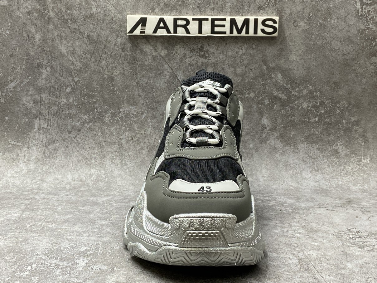 Balenciga Triple S Honey Comb Grey Sliver