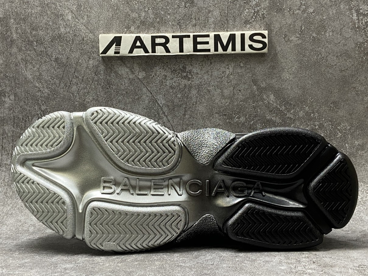 Balenciga Triple S Honey Comb Grey Sliver