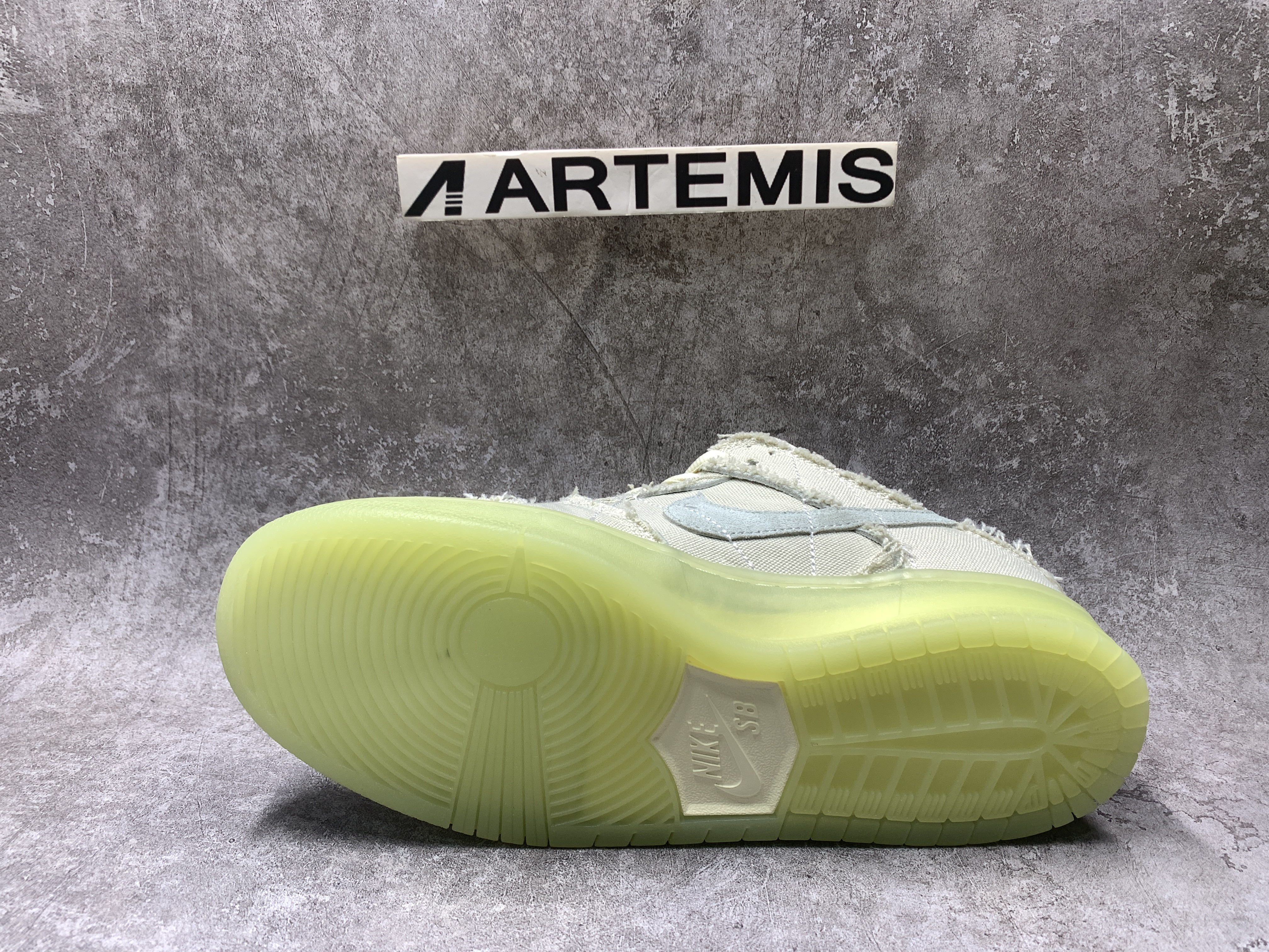 Nike SB Dunk Low Mummy