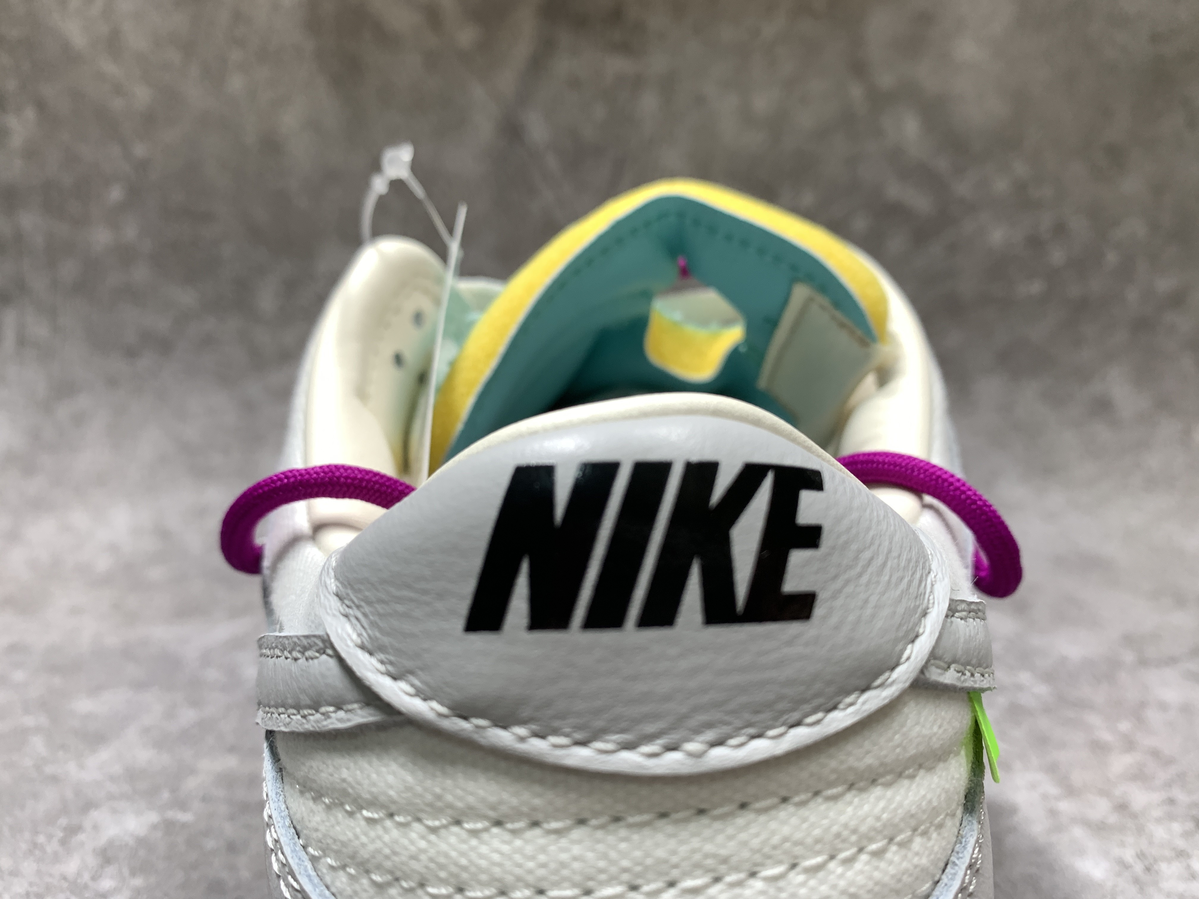 Off-White x Dunk Low