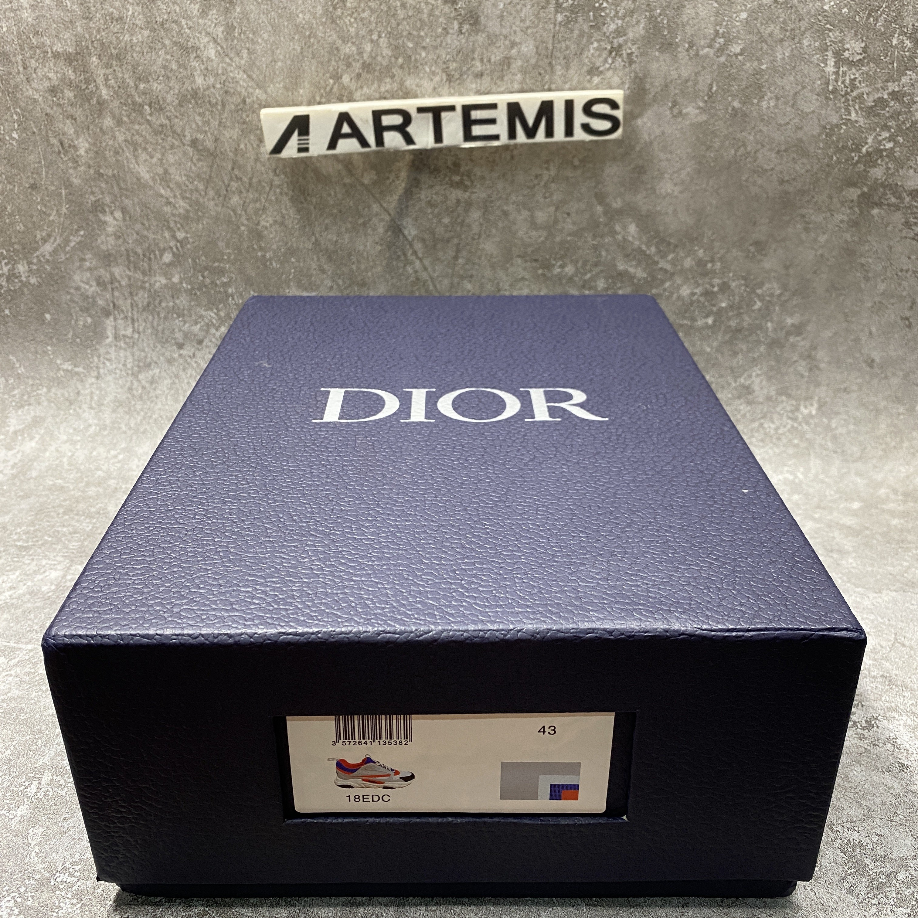 D*or b22 white red blue