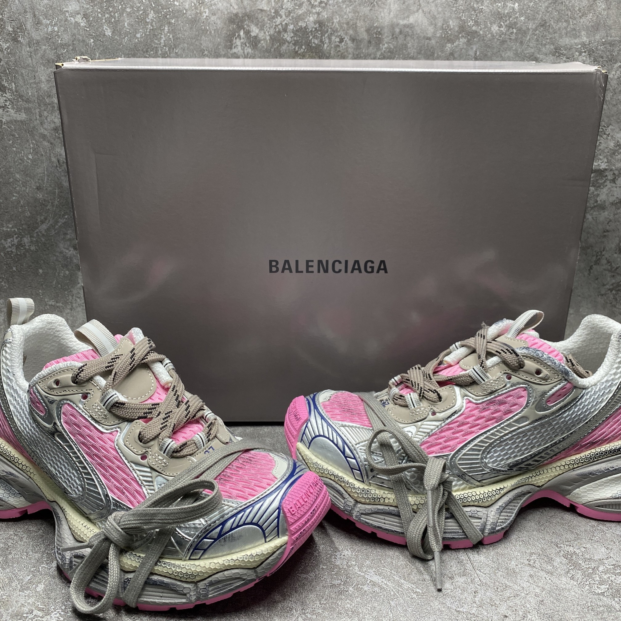 Balenciga 3XL Sneaker in Grey Pink
