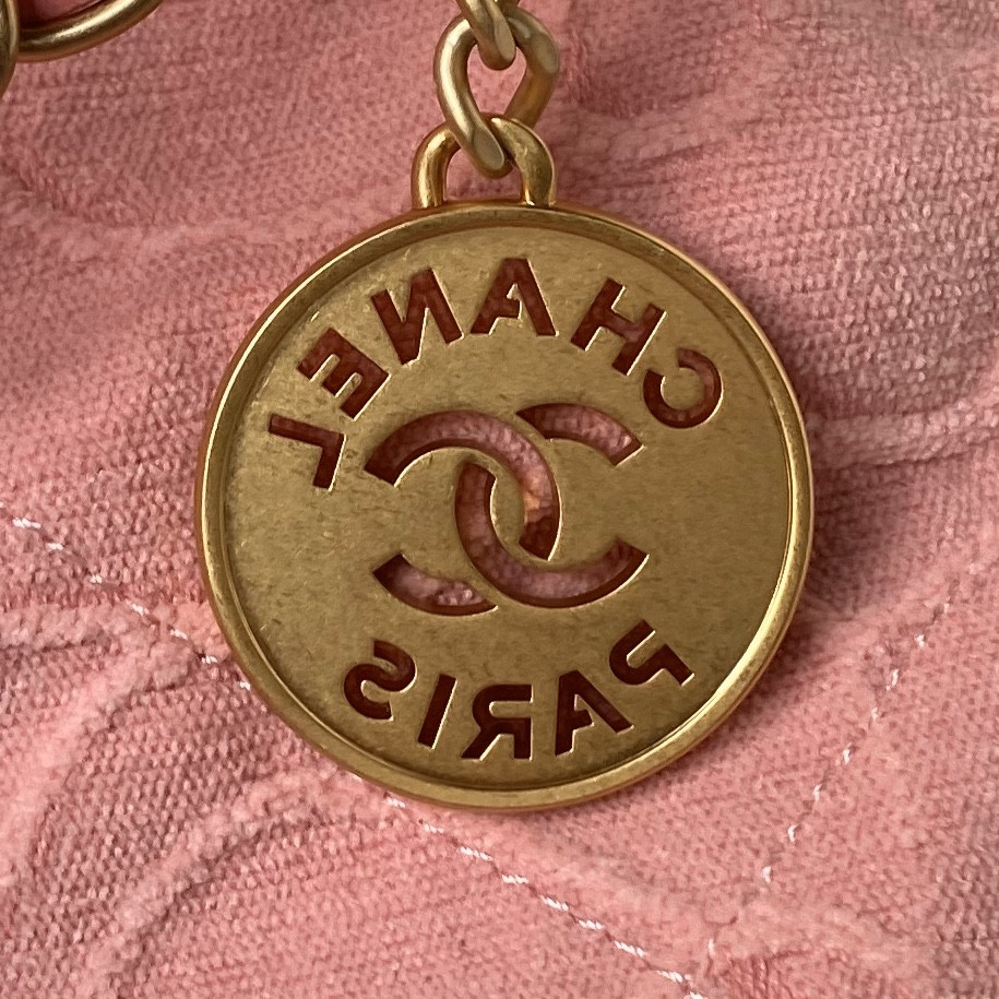 Ch*el 22 handbag velvet pink 15.2×16.4×3.1 in