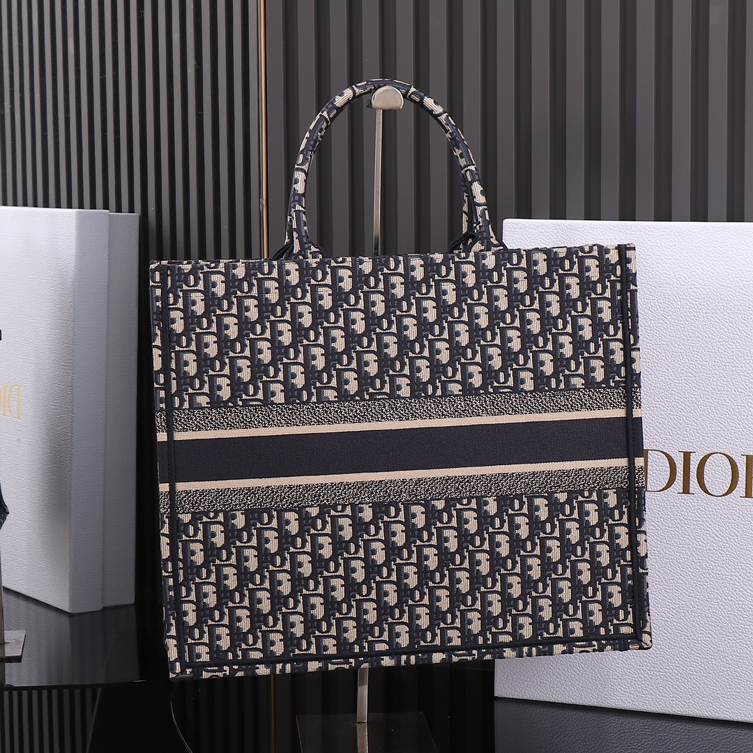 large D*or book tote ecru and blue D*or oblique embroidery 16.5 x 14 x 7.5 inches