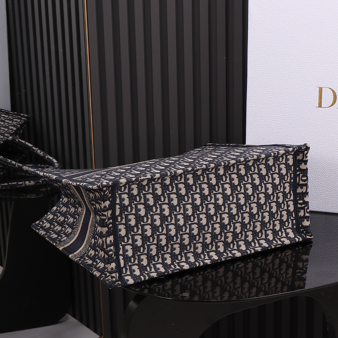 large D*or book tote ecru and blue D*or oblique embroidery 16.5 x 14 x 7.5 inches