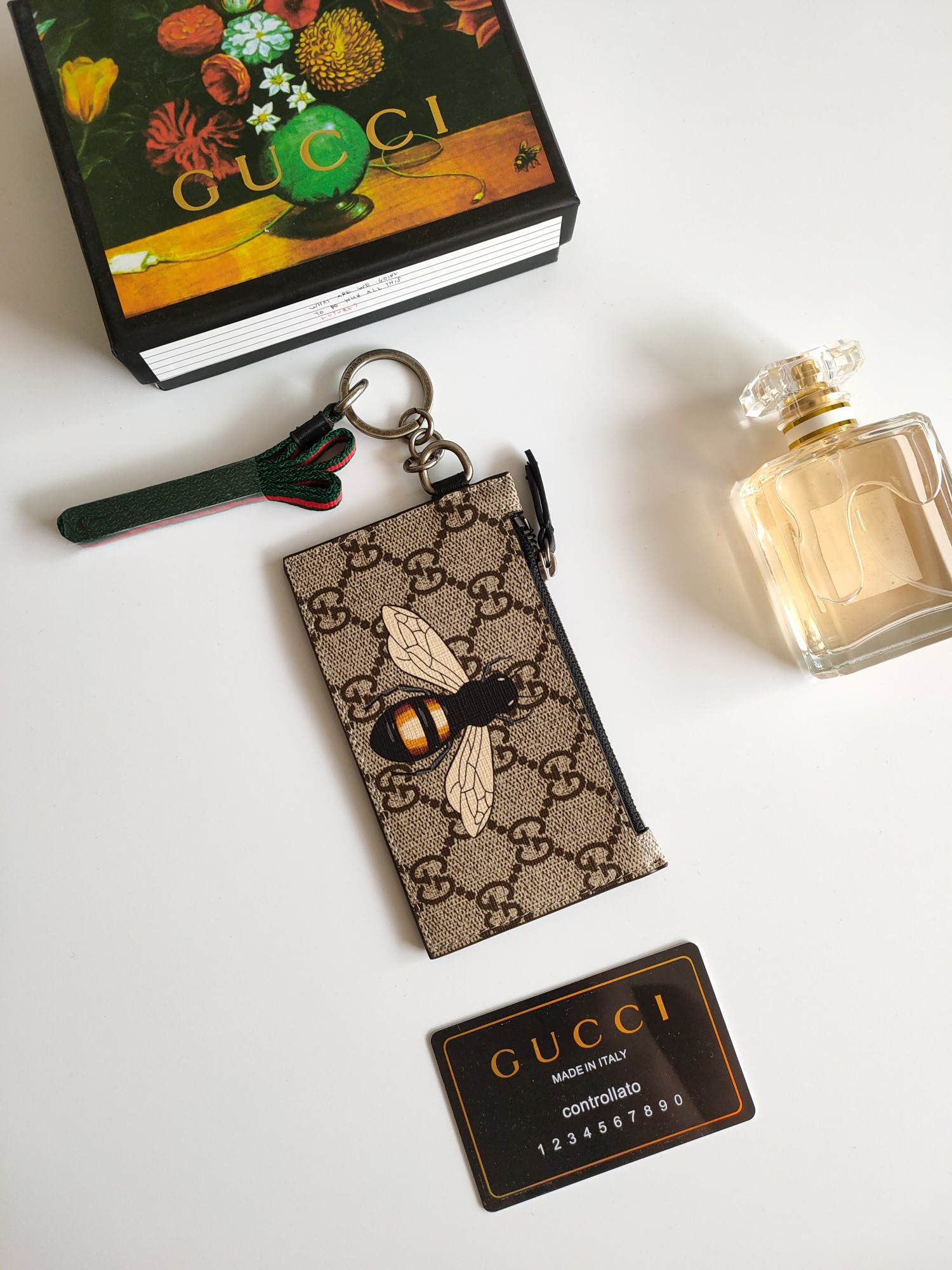 G*u*i gg  card case wallet