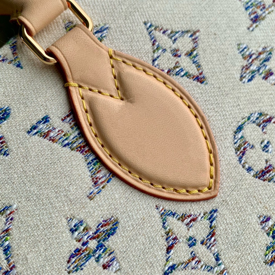 LV OnTheGo MM M24708 13.8 x 10.6 x 5.5 inches