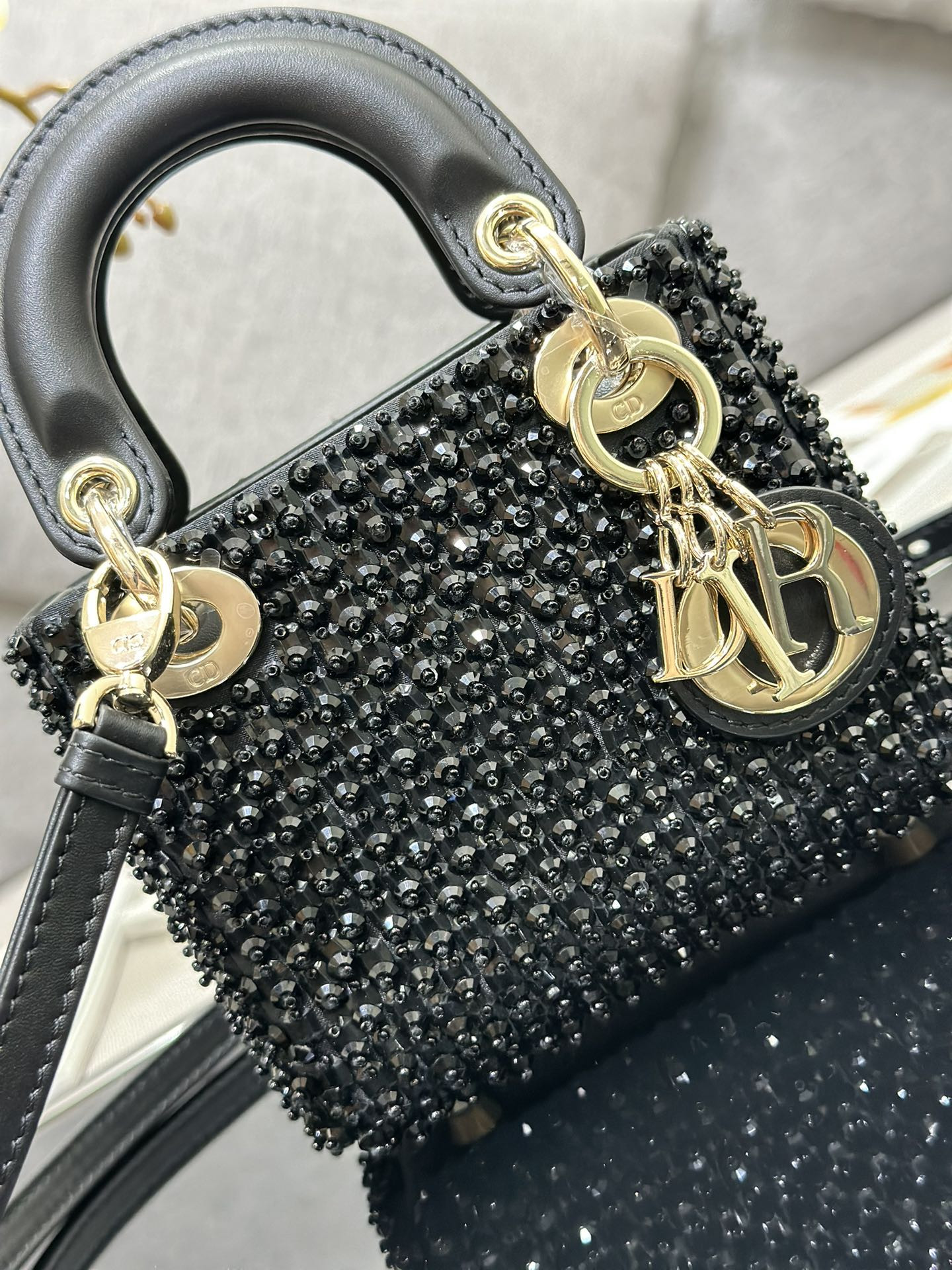 lady D*or ultra-mini embroidered micro-beads 12 x 10.2 x 5 cm