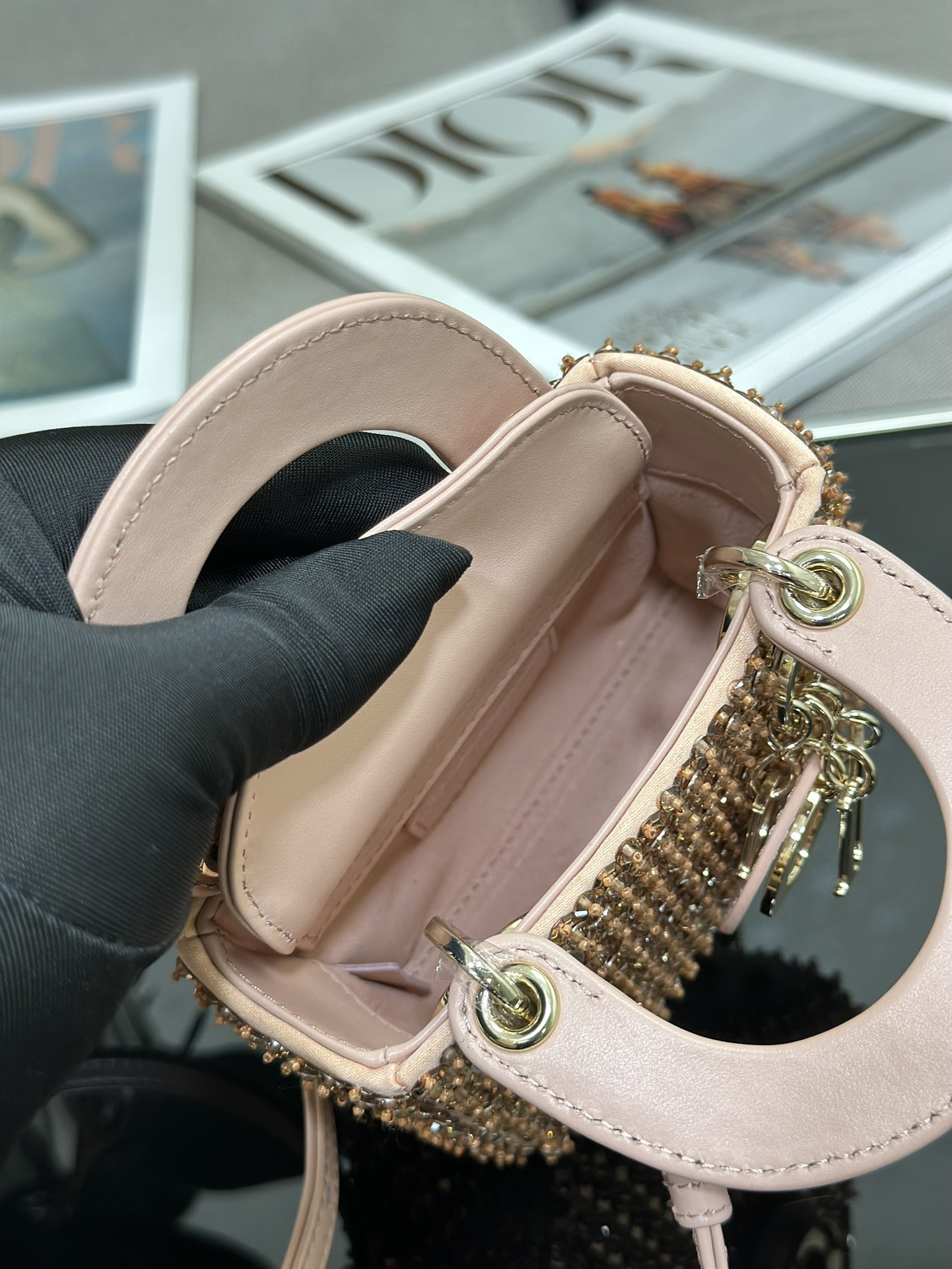 lady D*or ultra-mini embroidered micro-beads 12 x 10.2 x 5 cm