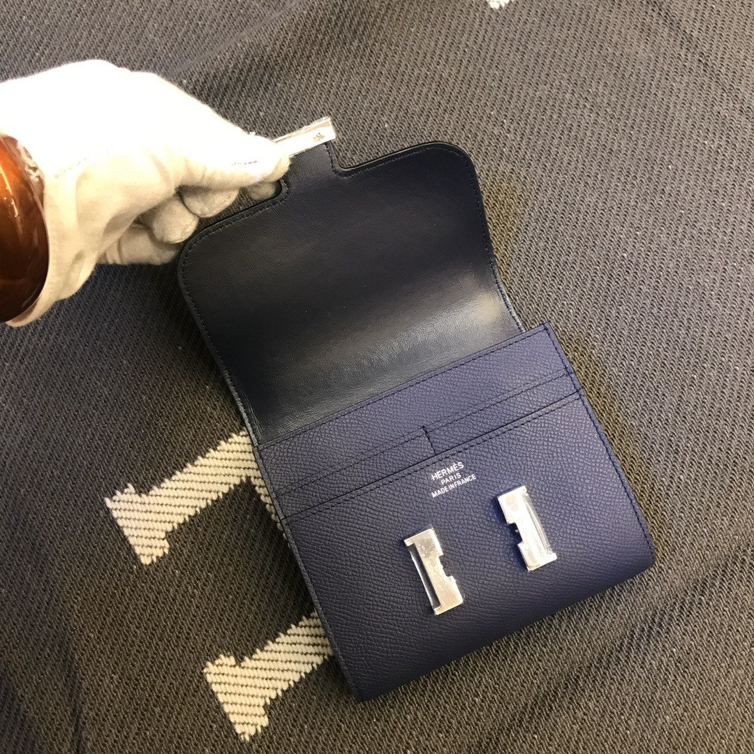 H**me5 wallet 13x12cm