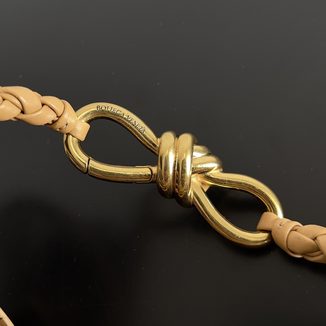 bo*te*ga Ve*ne*ta small andiamo 25x22x10.5cm