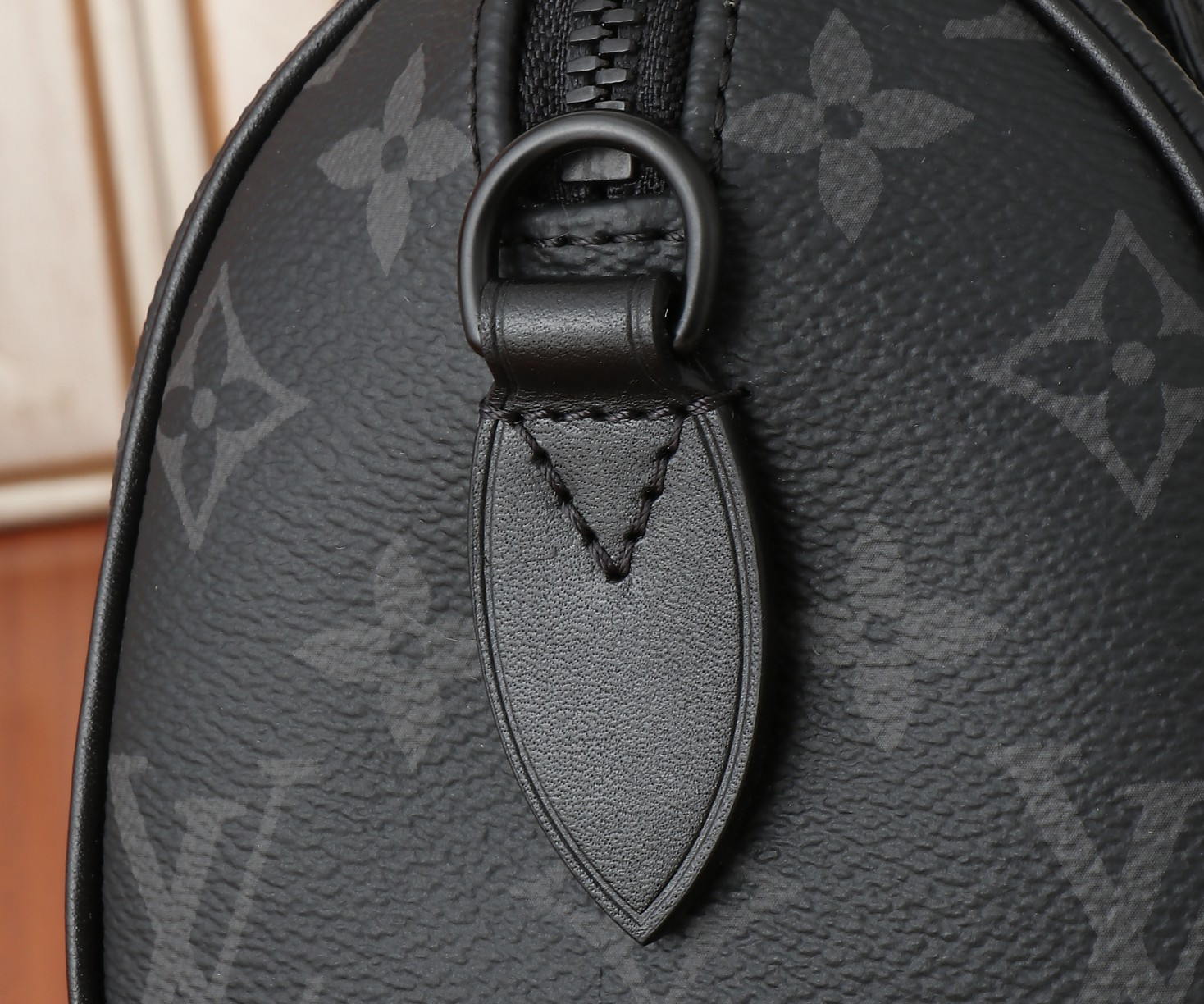 LV Speedy 18 M24606 18x12.5x11CM