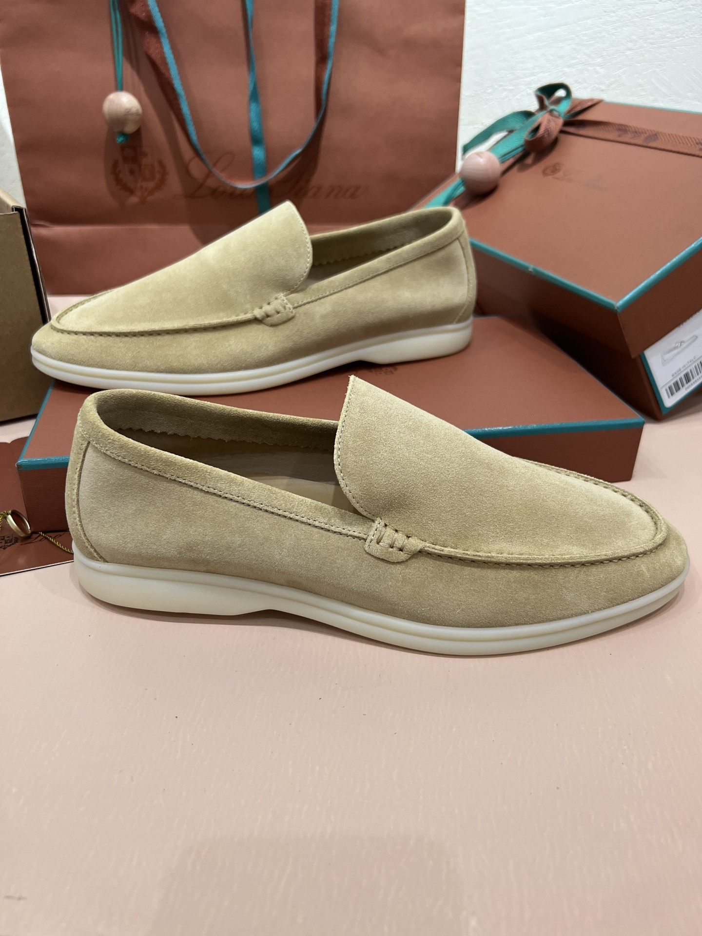 ua L**o p*ana summer walk loafers