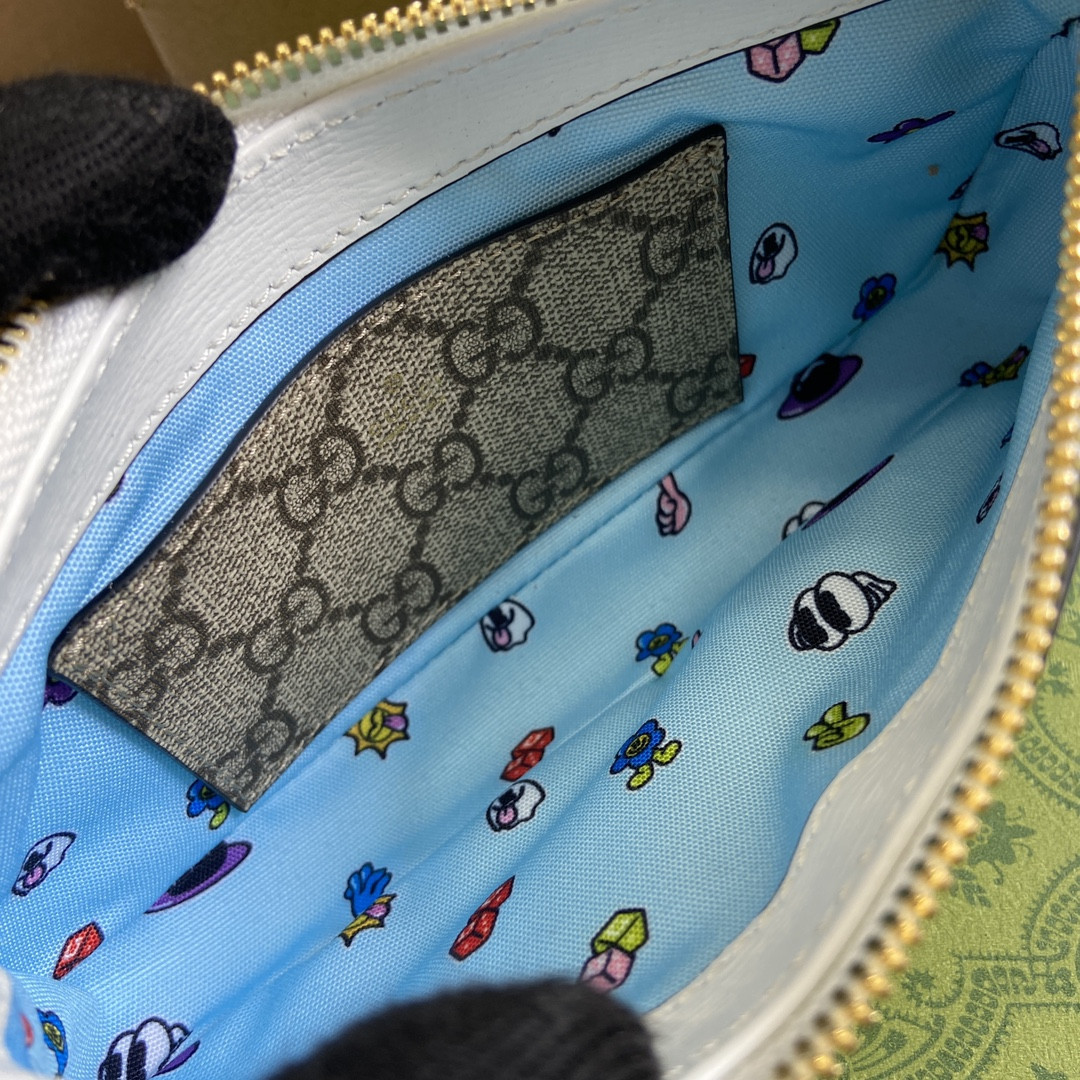 G*u*i x hattie stewart bag 10 x 19 x 3 cm