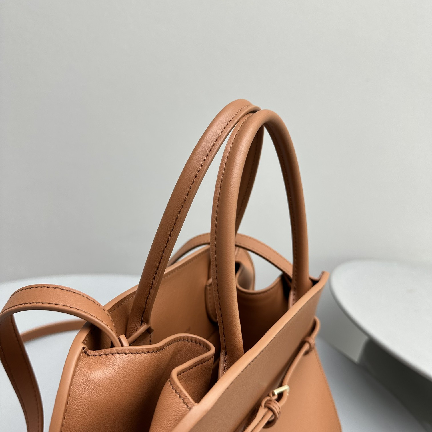 T*e R0w margaux belt 12  32x15x25cm