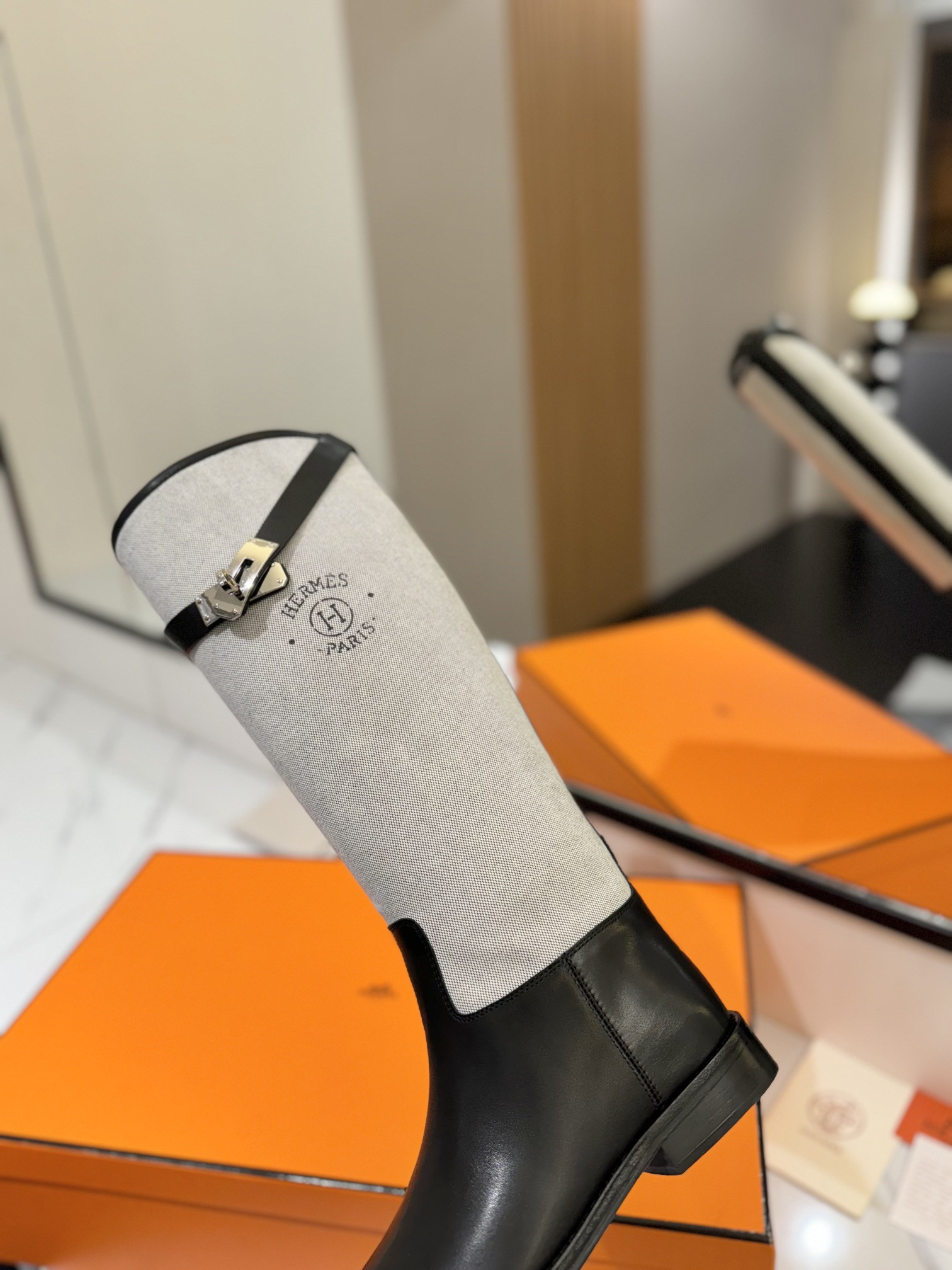 ua H**me5 jumping boots