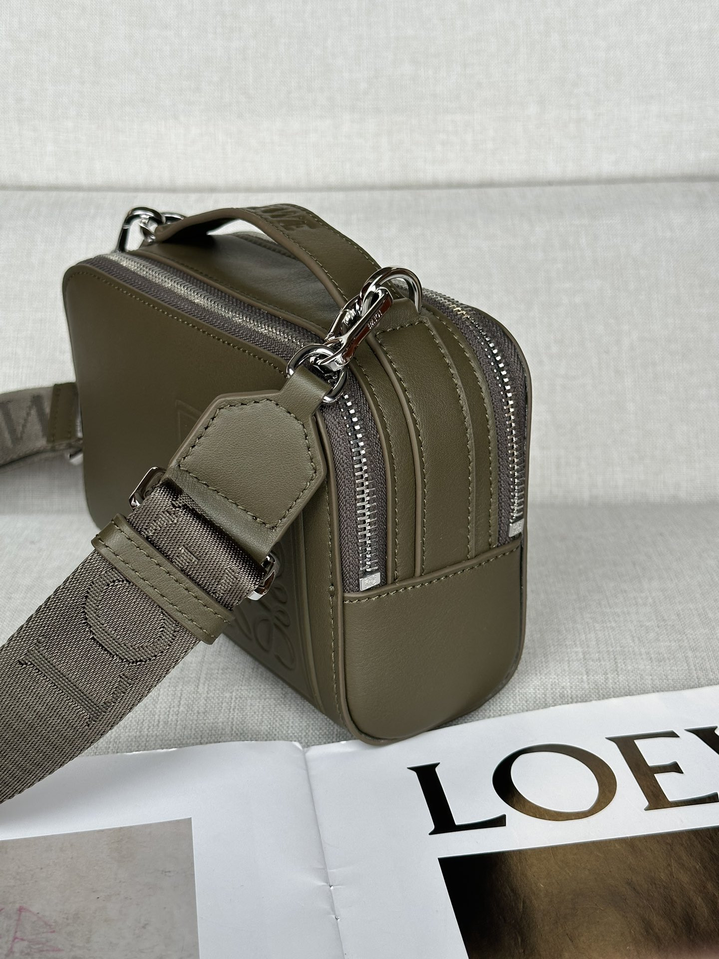 L0ew* mini camera crossbody bag in satin calfskin 13x18x8.5cm