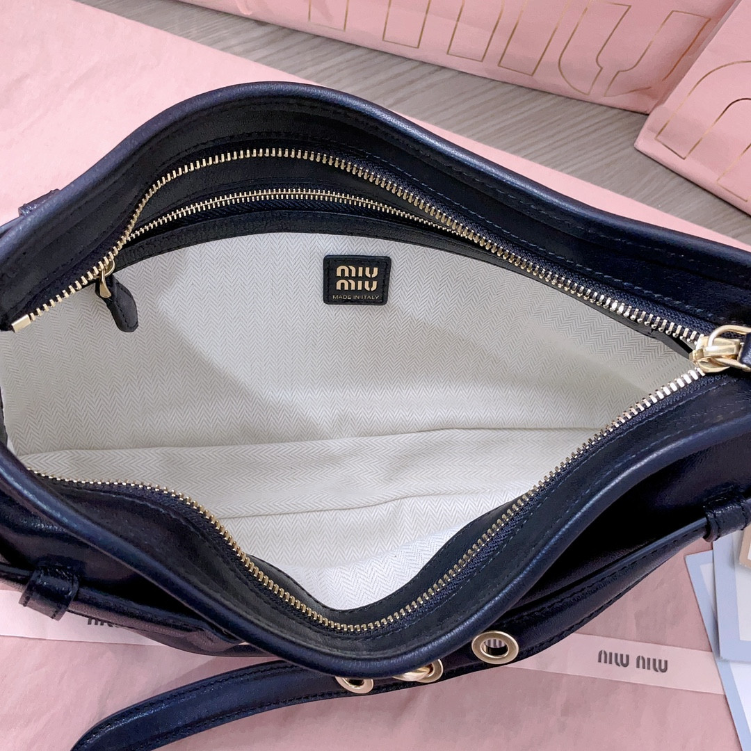 Miu Miu Aventure nappa leather bag 5BC182 33X19X5cm