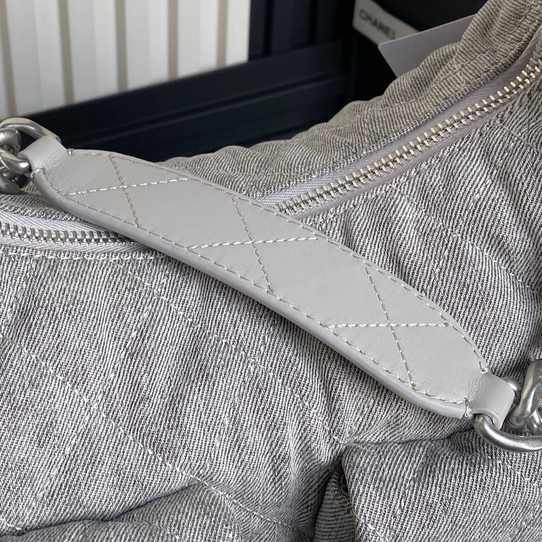 Ch*el 25c maxi hobo bag 27×35×18cm