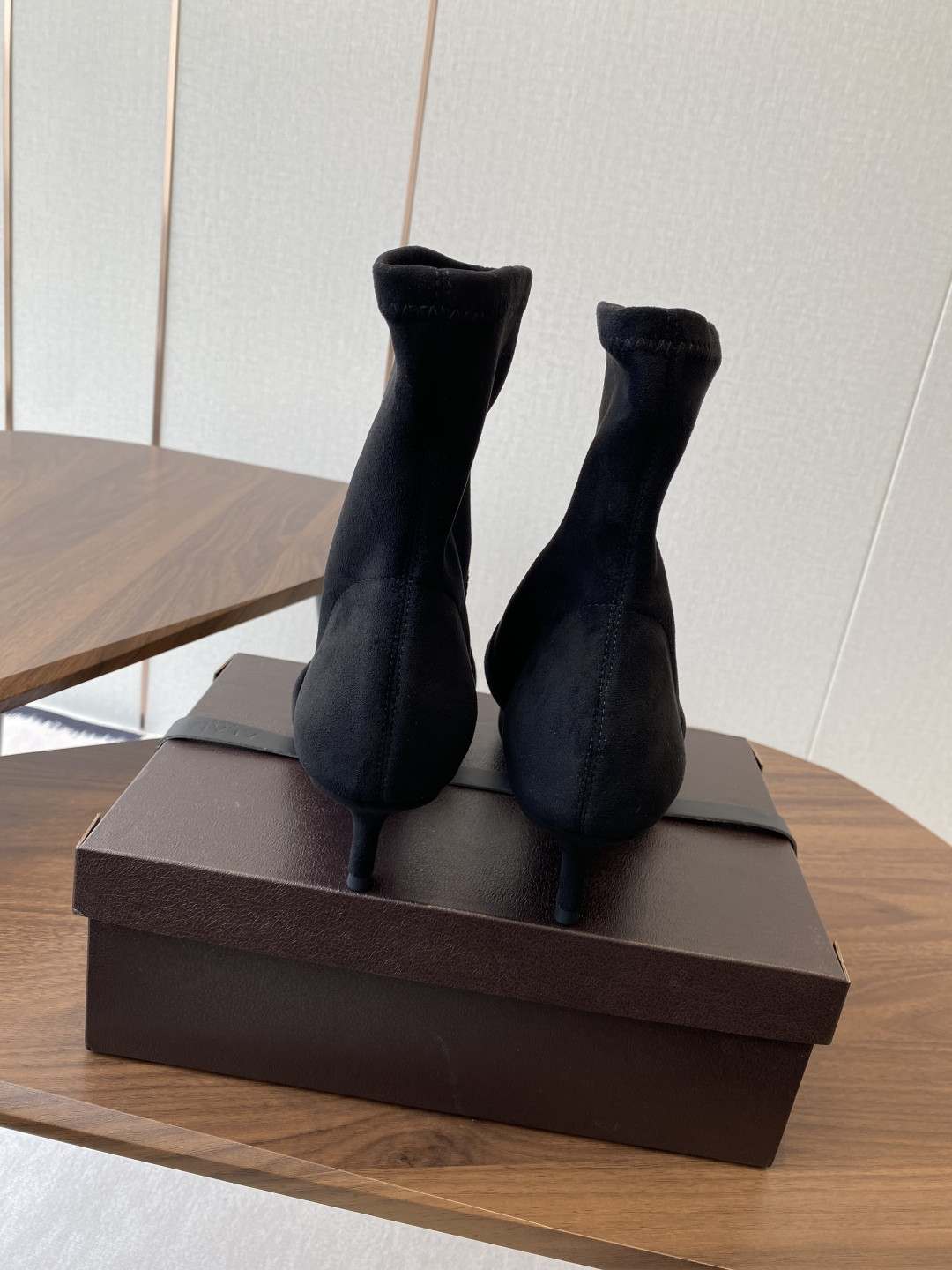 UA ALAÏA LOW BOOTS IN STRETCH SUEDE 5.5cm Heel