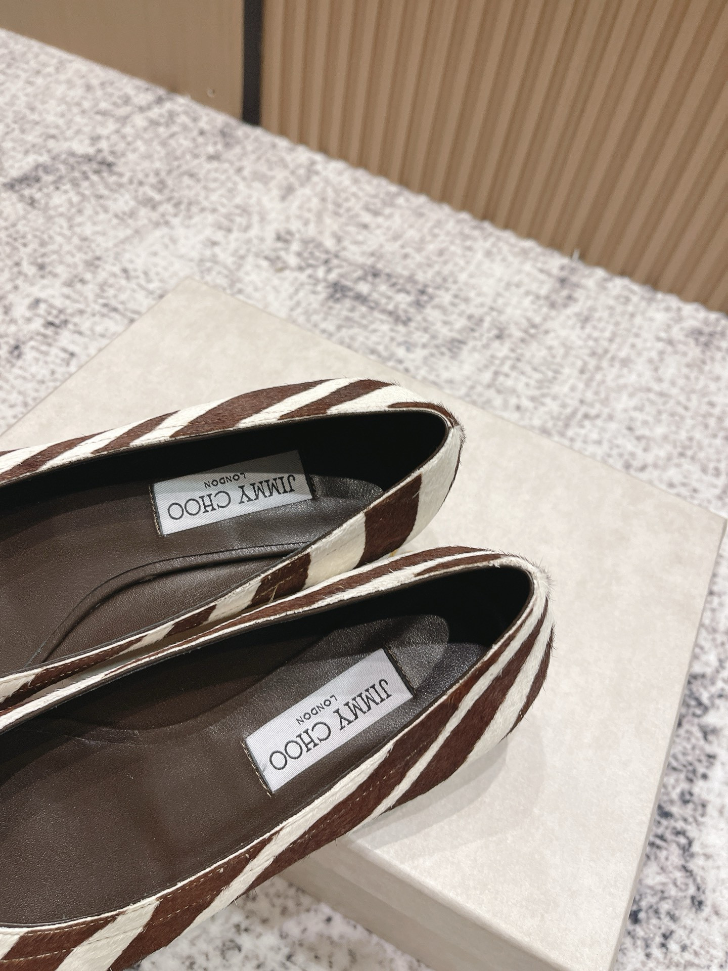 ua Ji*y Ch* scarlett ballerina flats