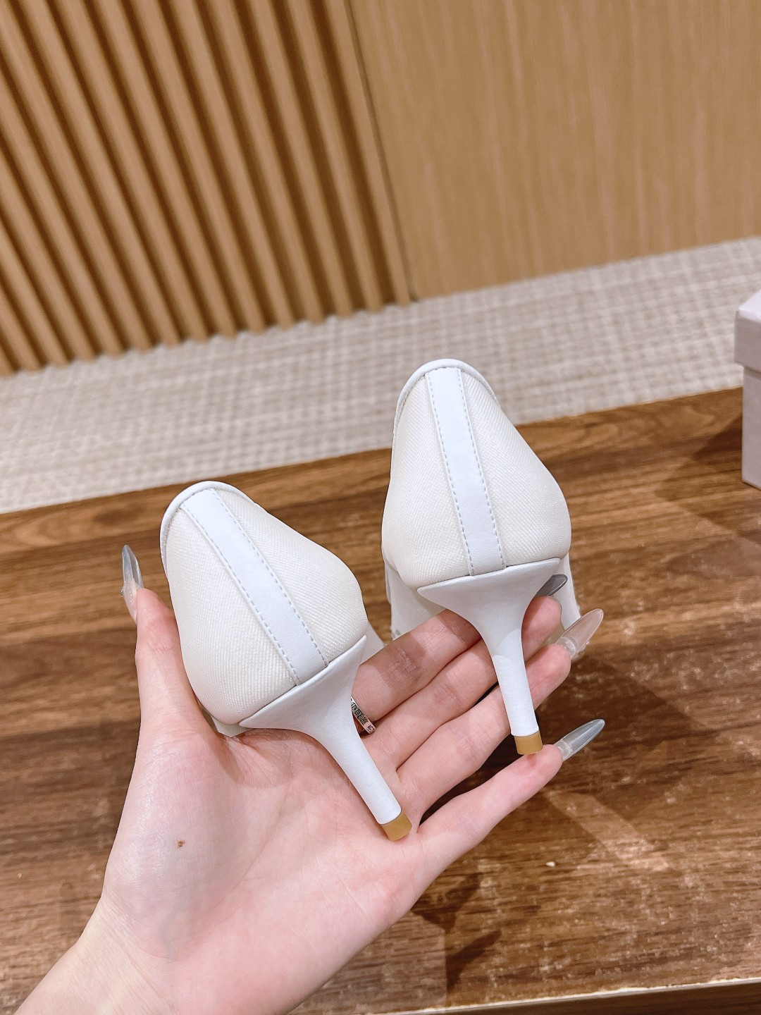 ua Ji*y Ch* pointed pumps 6.5cm