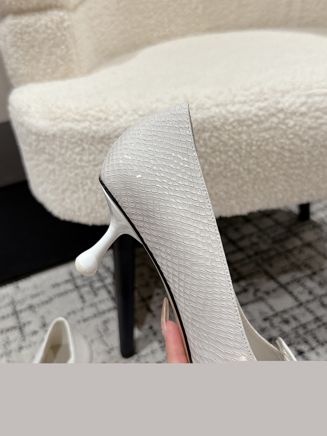 ua Ji*y Ch* scarlett pumps 5cm