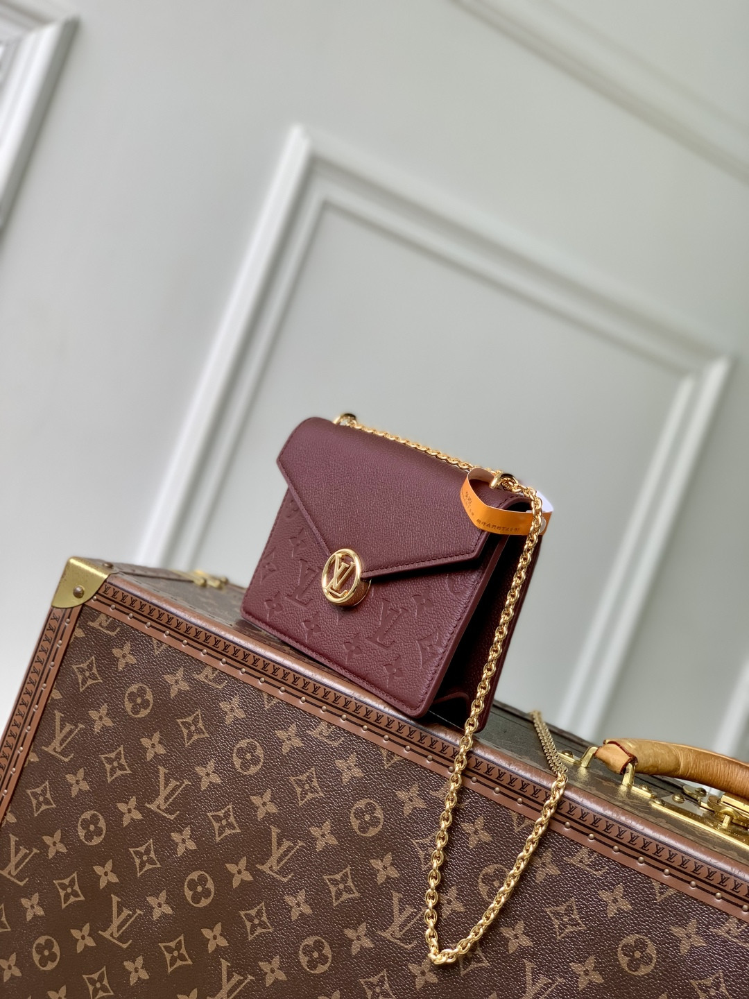 LV Wallet On Chain Rosy M25814 19.5x13.5x6.5cm